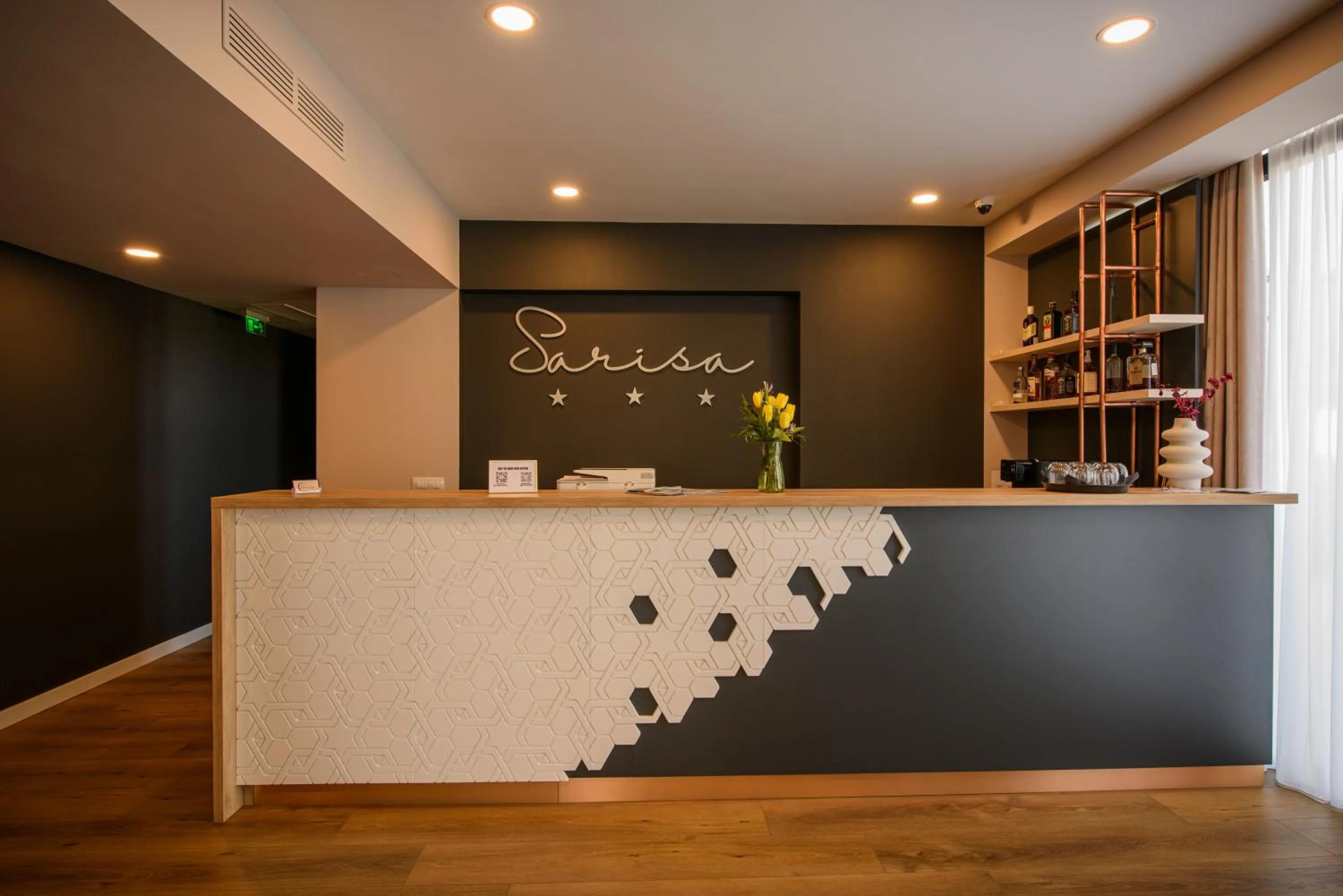 Property logo or sign in Vila Sarisa