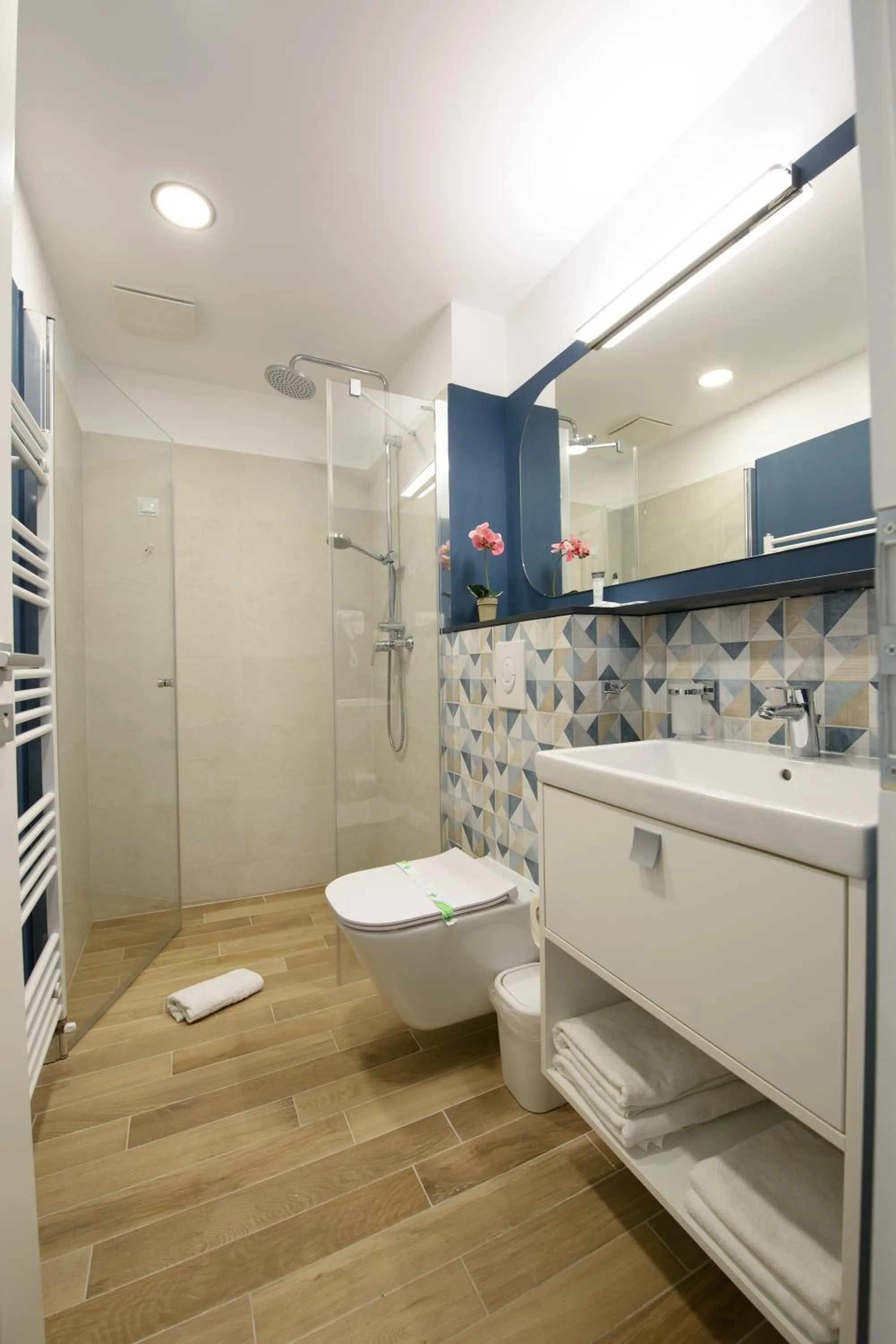 Shower in Vila Sarisa