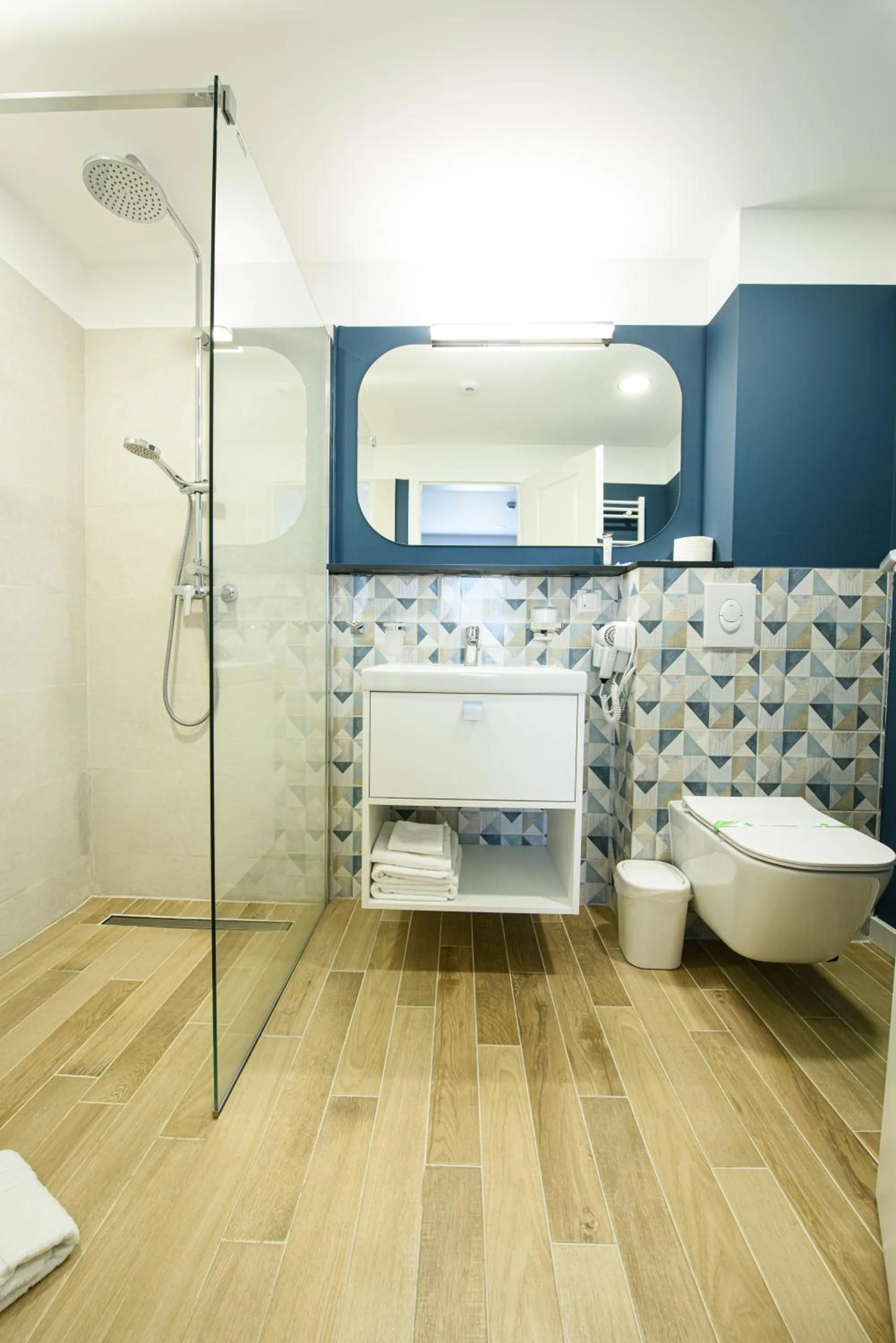 Shower in Vila Sarisa