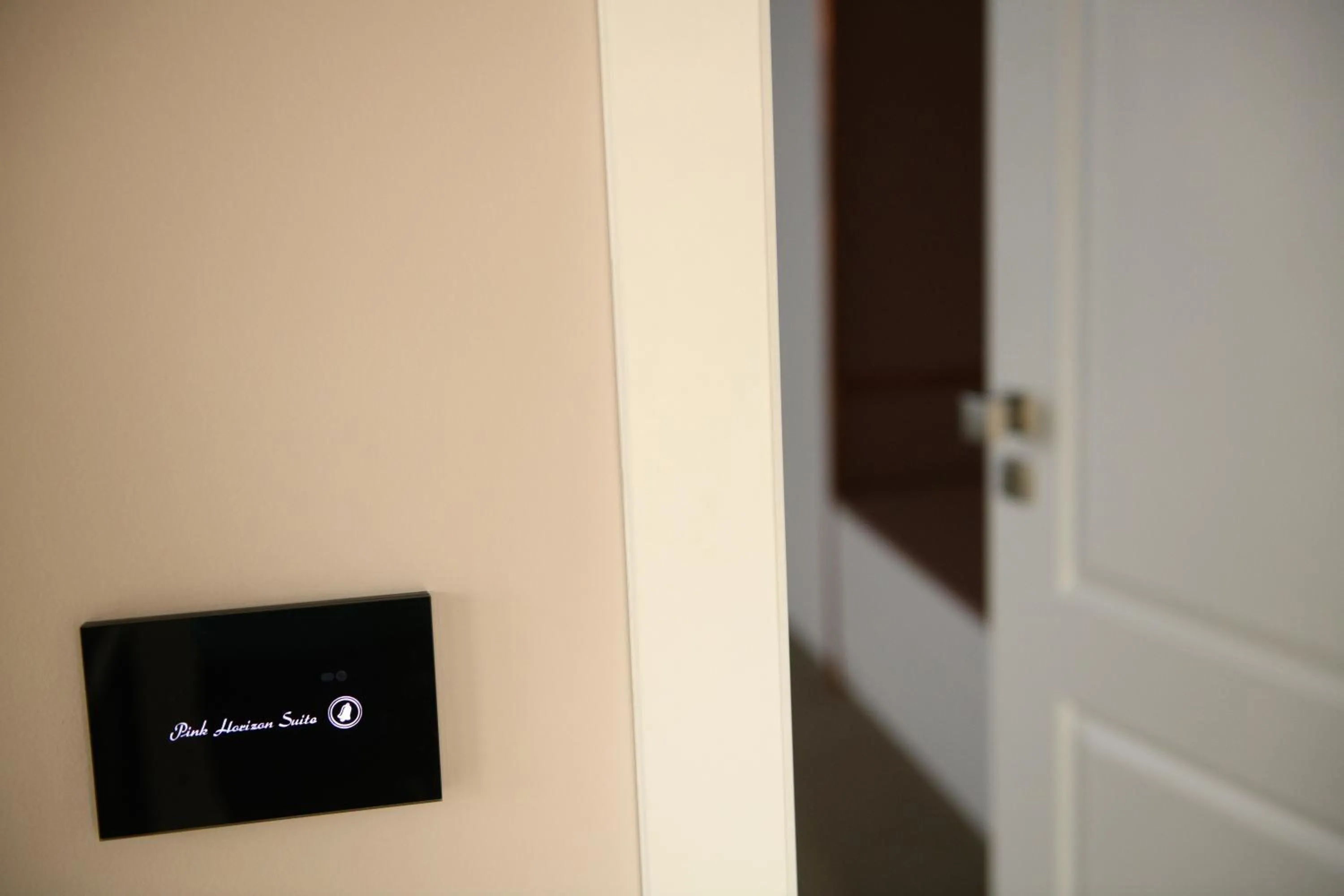 Property logo or sign in Vila Sarisa