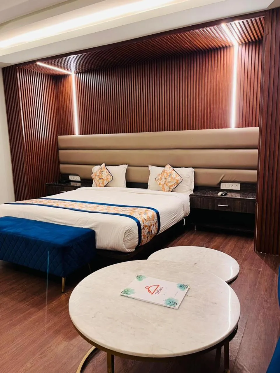 Bedroom, Bed in Hotel Myriad