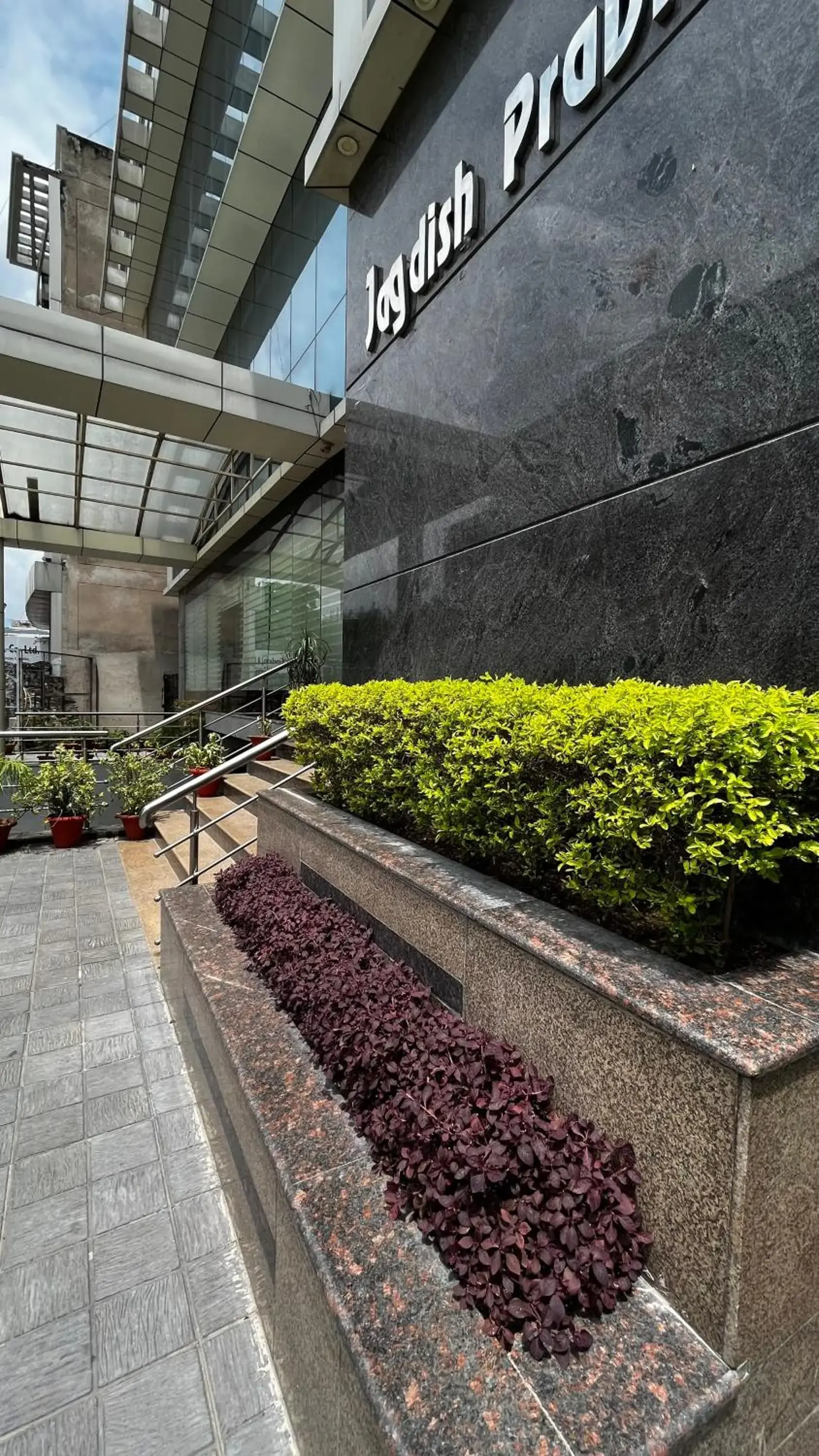 Property building in Hotel Myriad Property building in Hotel Myriad