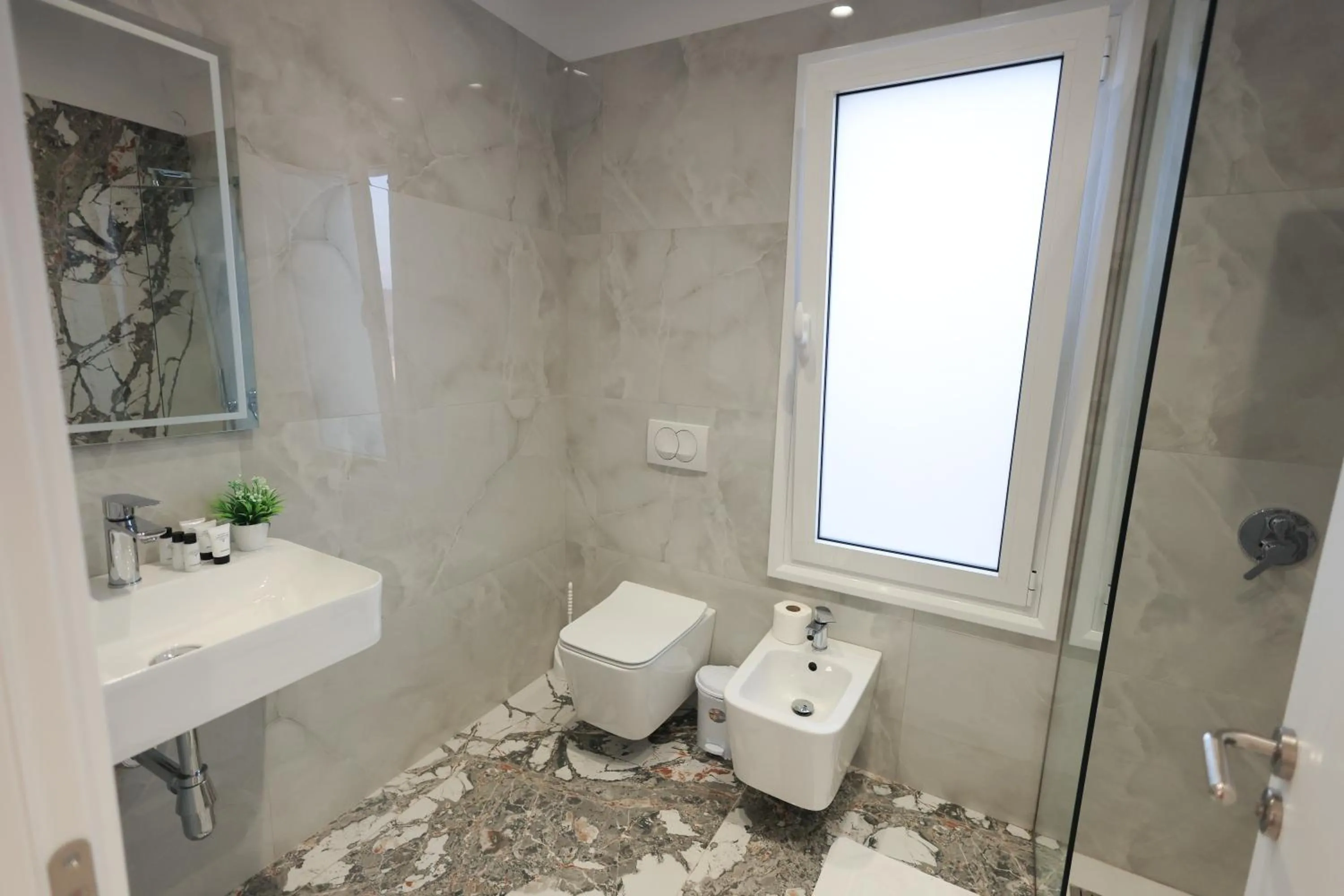 Bathroom in SEA & LAKE VIEW VILLA