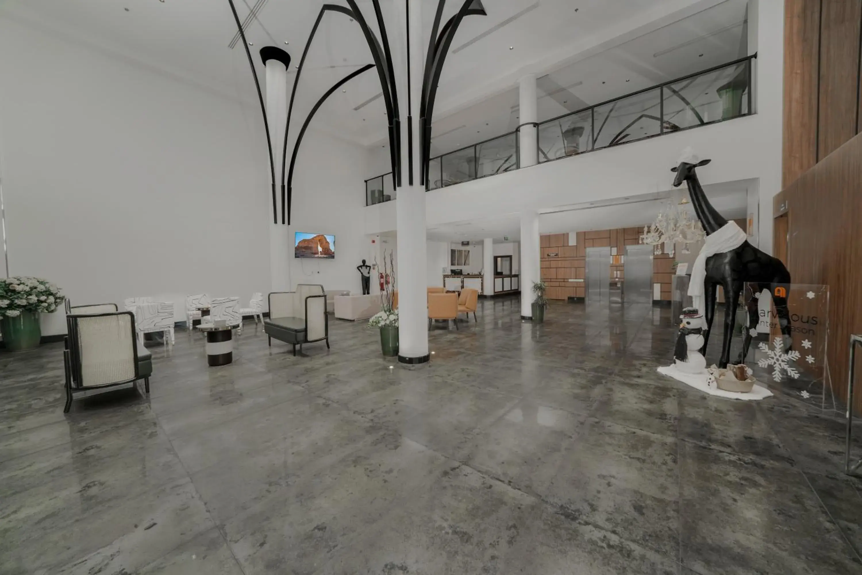 Property building in Marvelous Hotel Property building in Marvelous Hotel