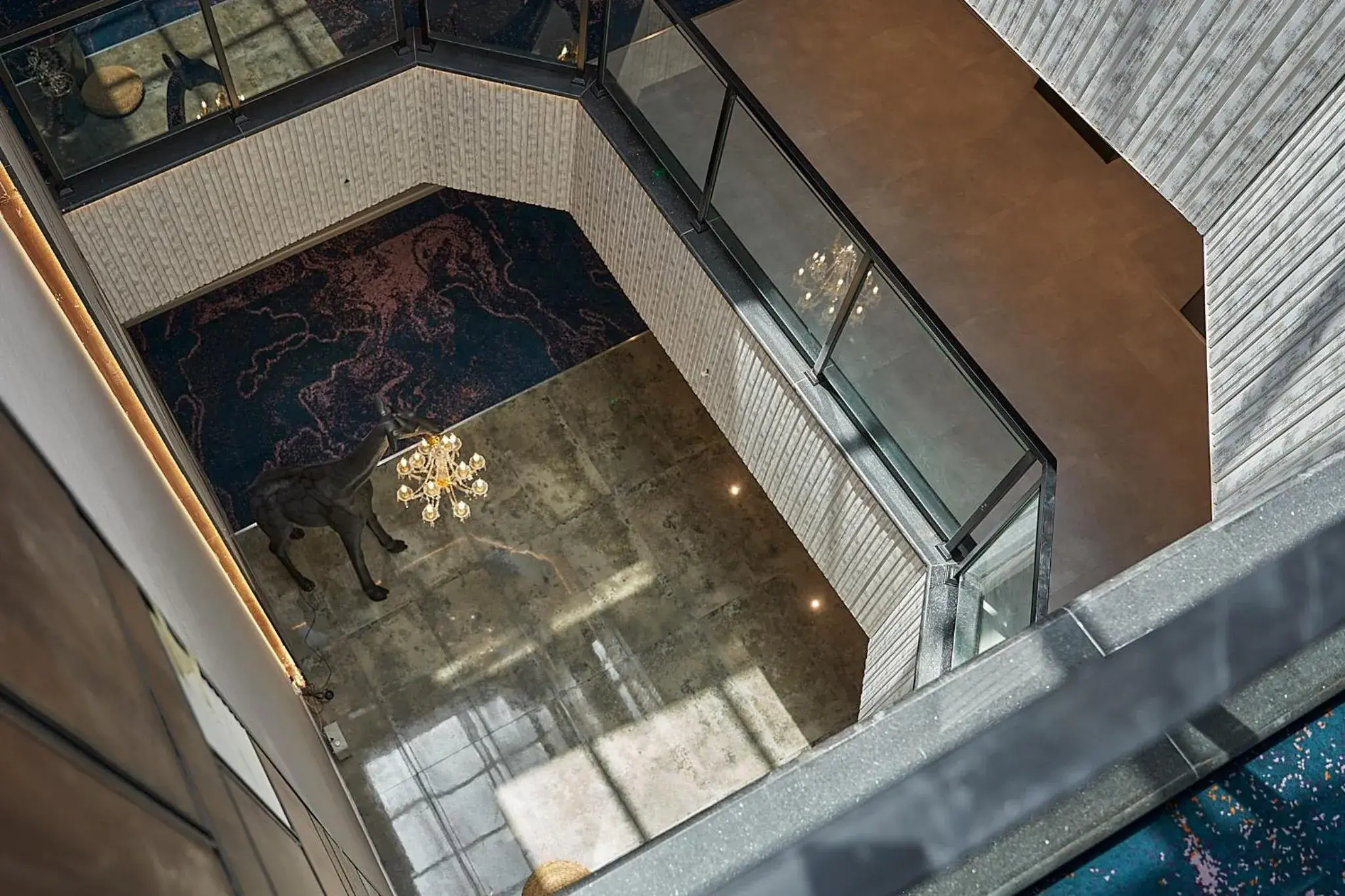 Restaurant/places to eat in Marvelous Hotel Restaurant/places to eat in Marvelous Hotel