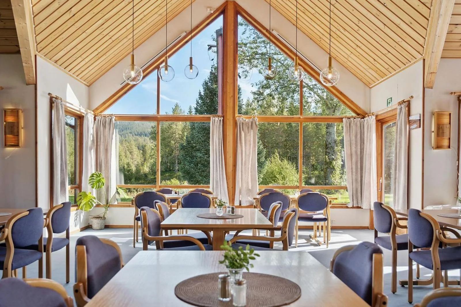 Restaurant/places to eat in Heia Gjestegård
