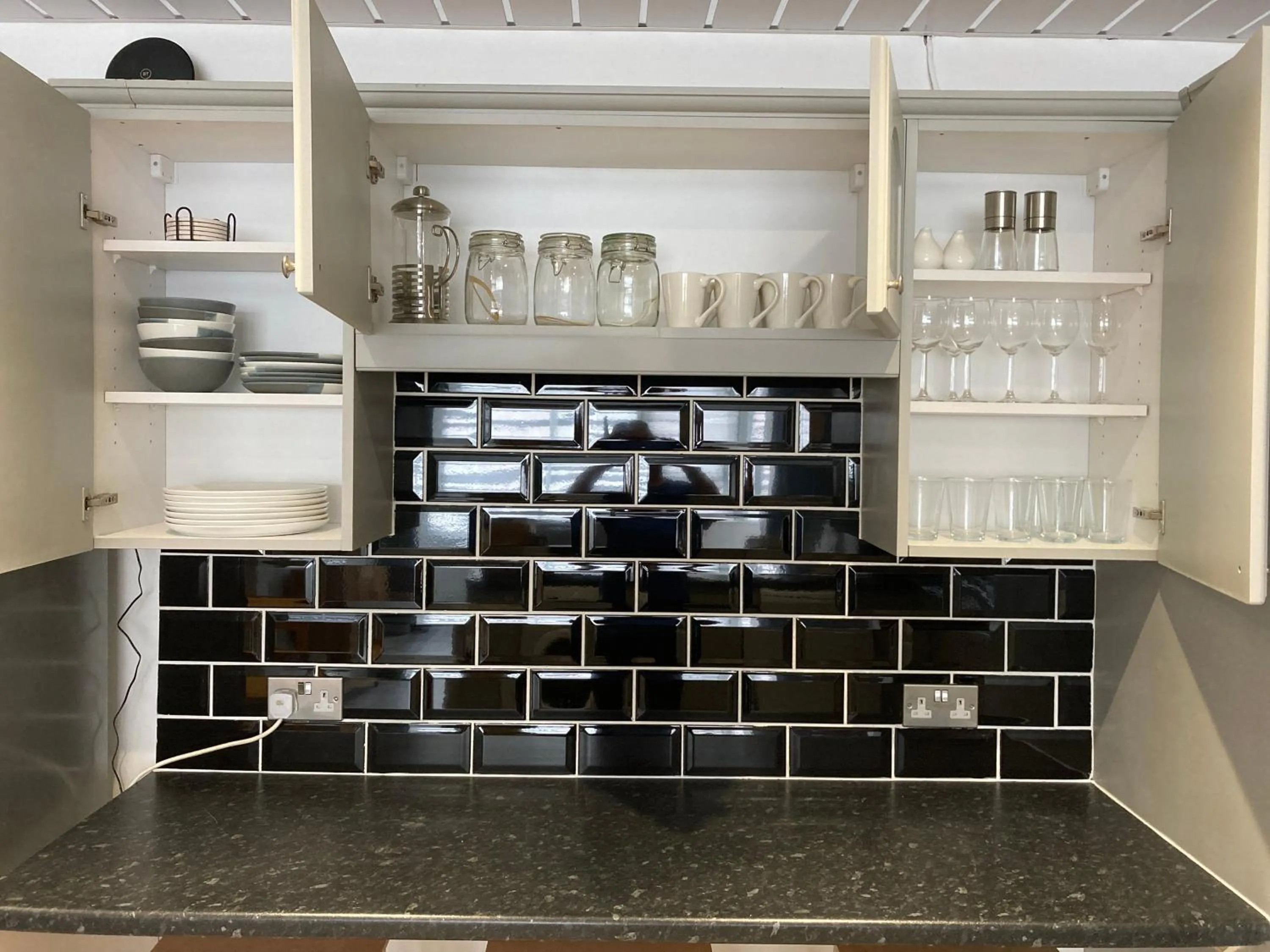 Kitchen or kitchenette in A wave from it all