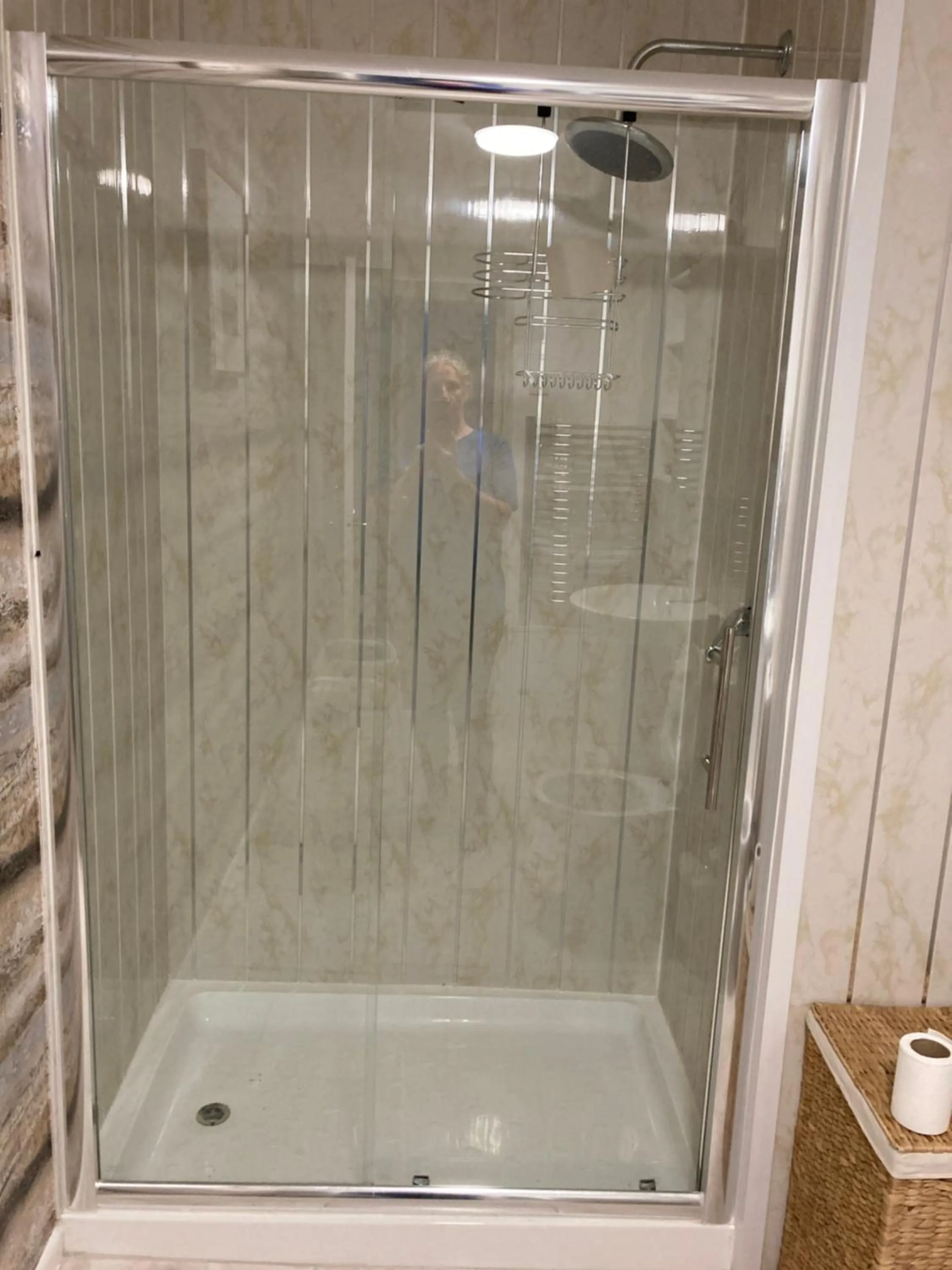 Bathroom in A wave from it all