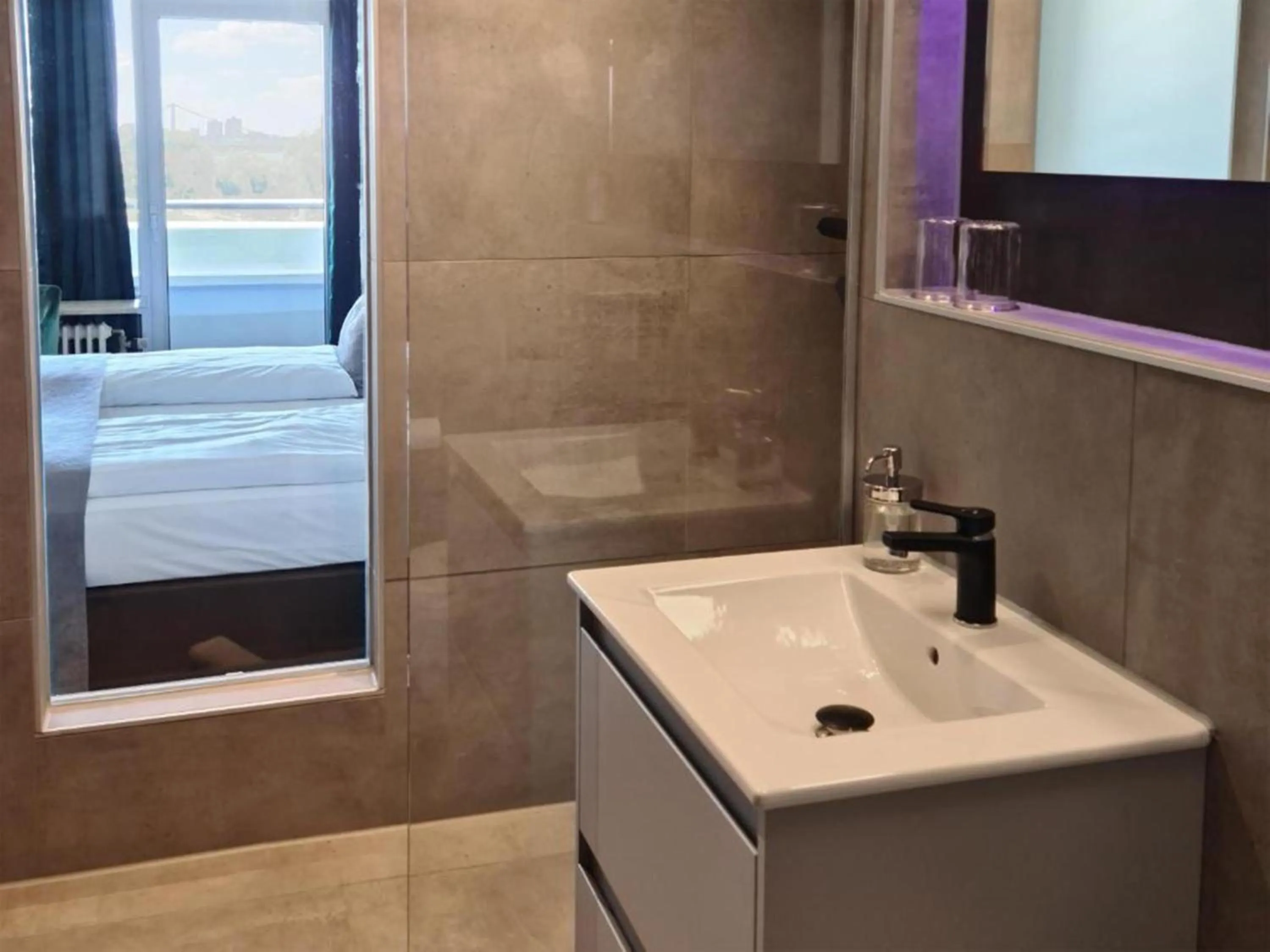 Bathroom in Rheinblick Apartments