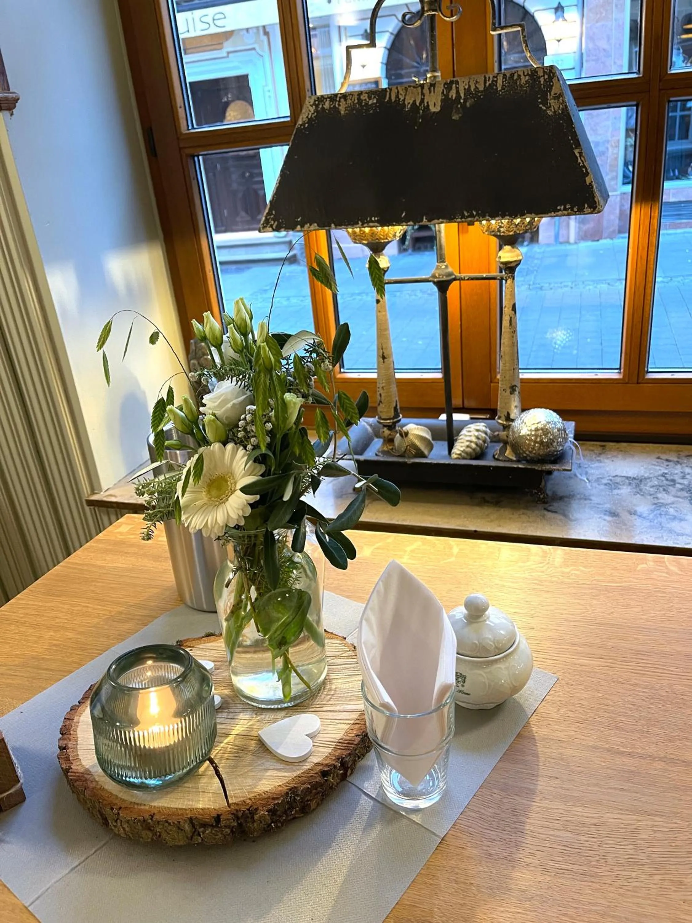 Restaurant/places to eat in Das Hotel Krone