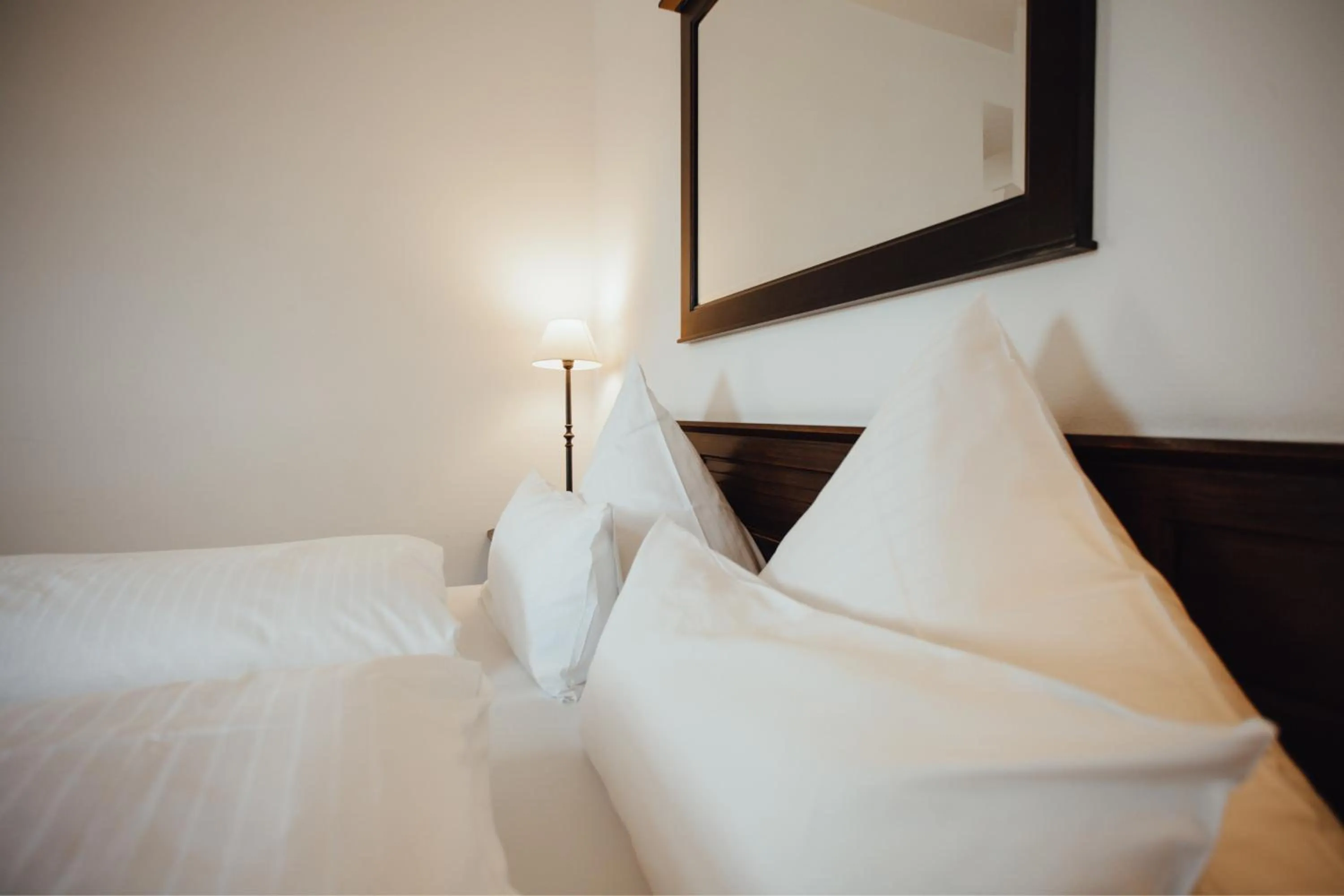 Photo of the whole room, Bed in Hotel "Alter Pfarrhof"