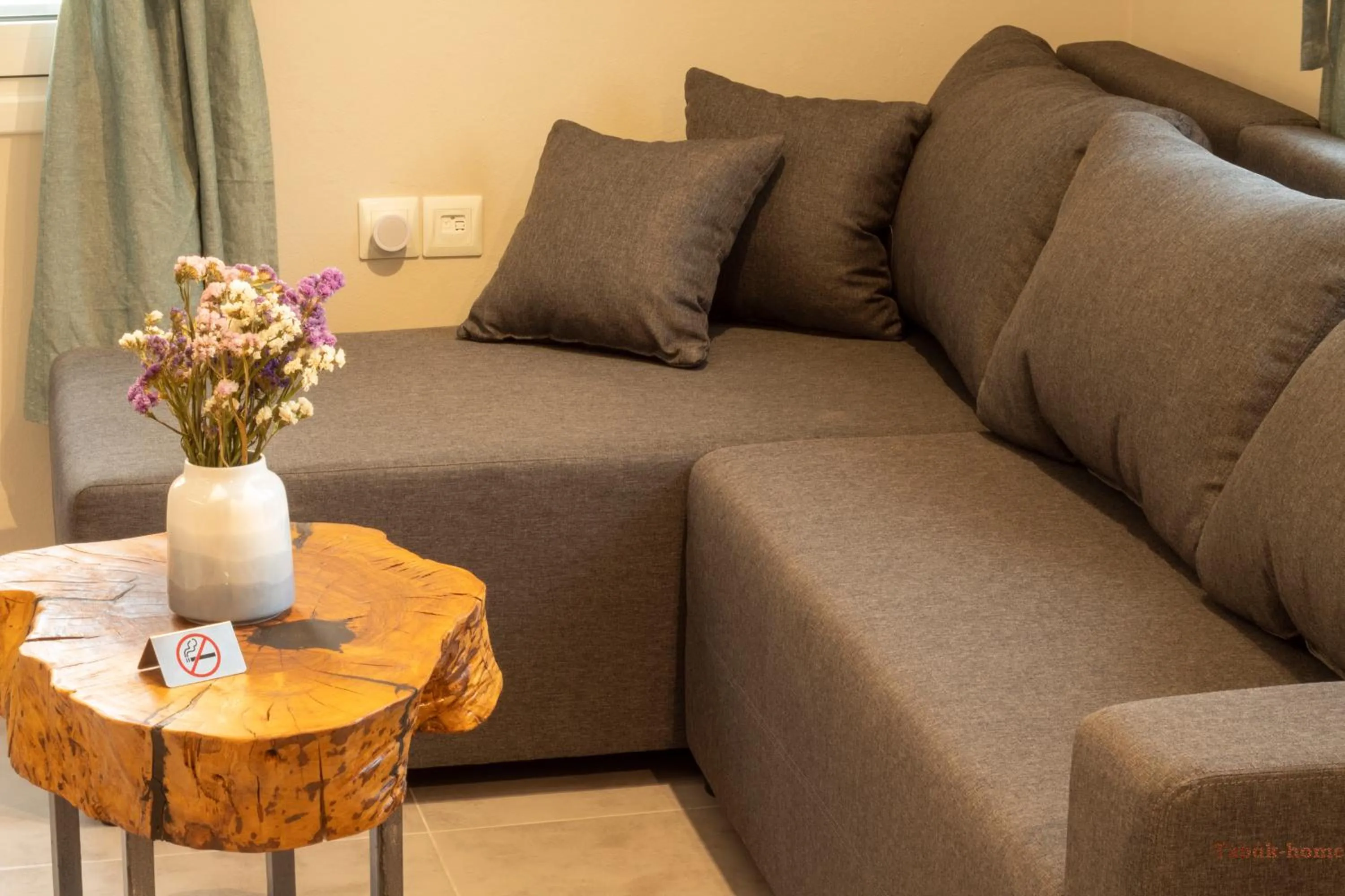 Tabak home Sea side apartment