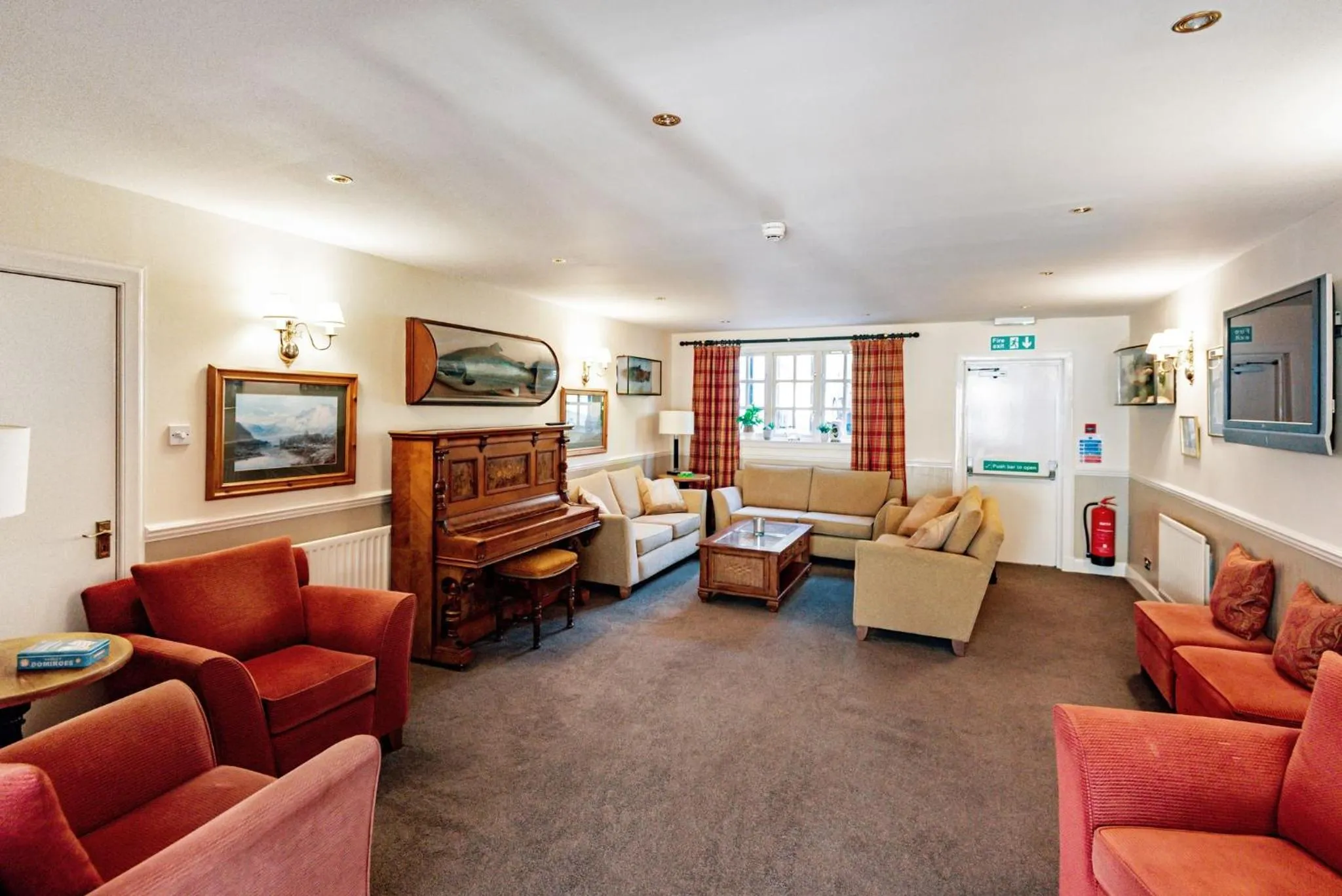 Seating area in Taychreggan Hotel