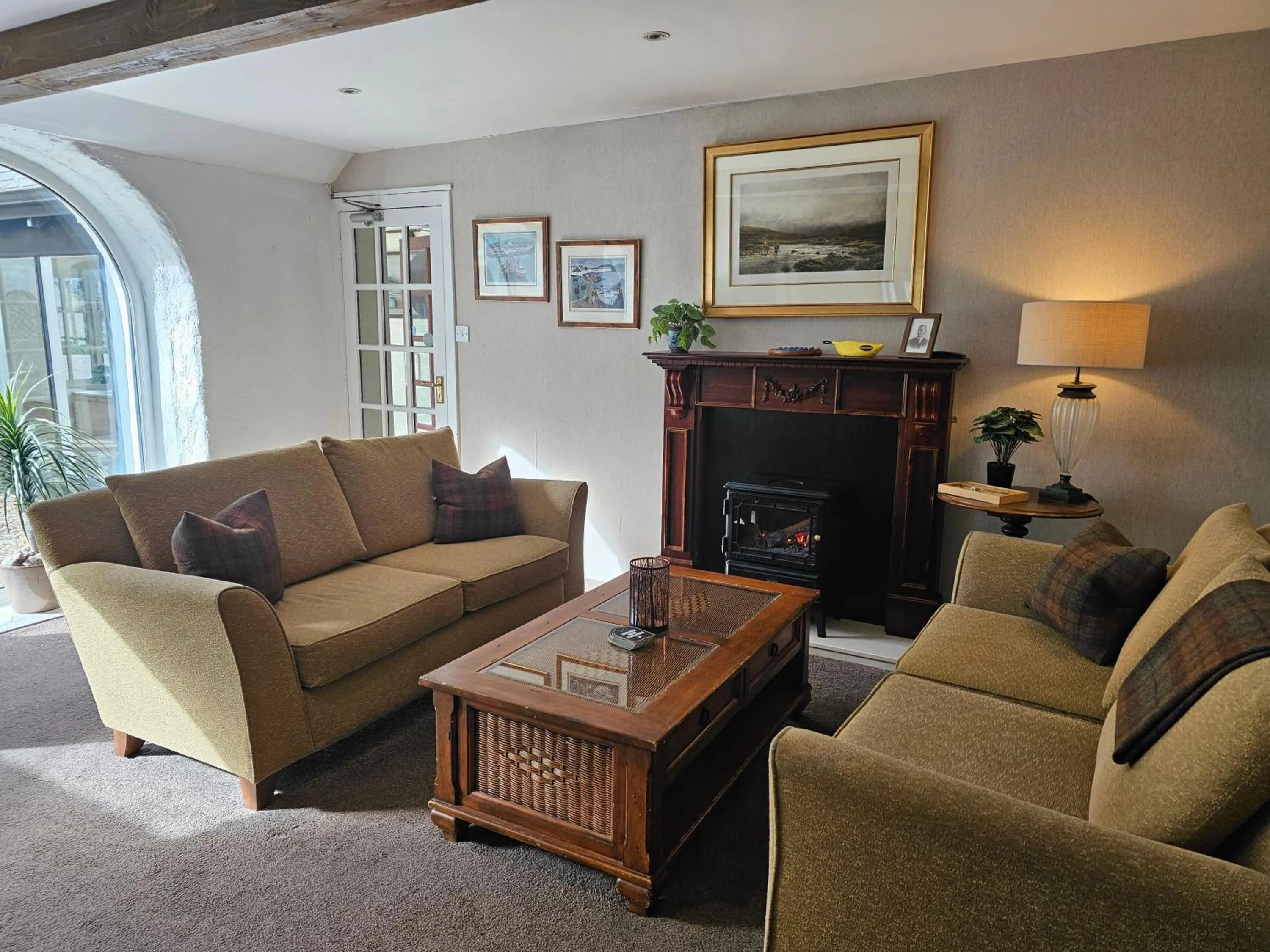 Lounge or bar in Taychreggan, Signature Collection by Eight Continents