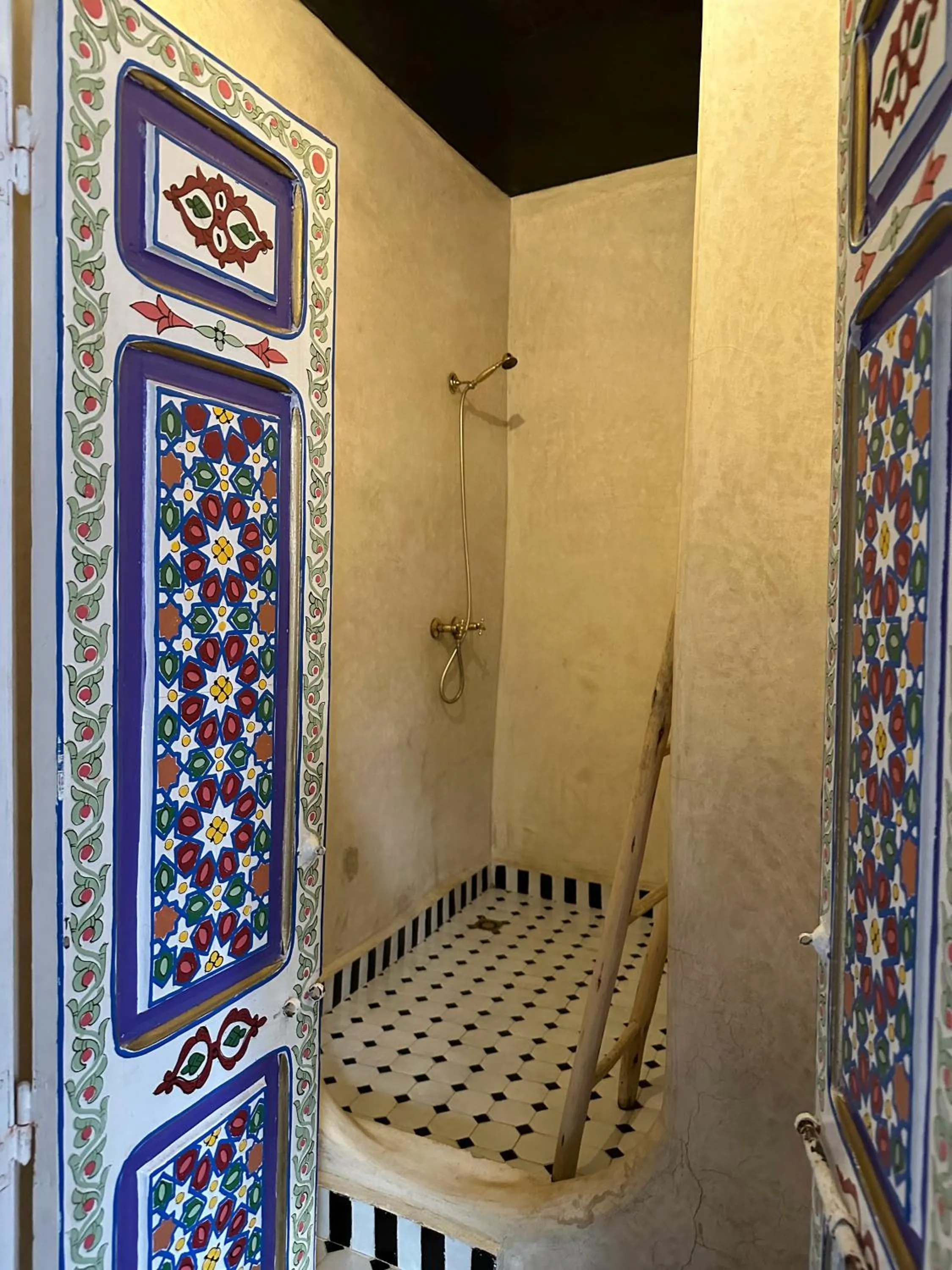 Riad Hna Ben Saleh - Traditional Guest House near Jemaa el-Fnaa Square