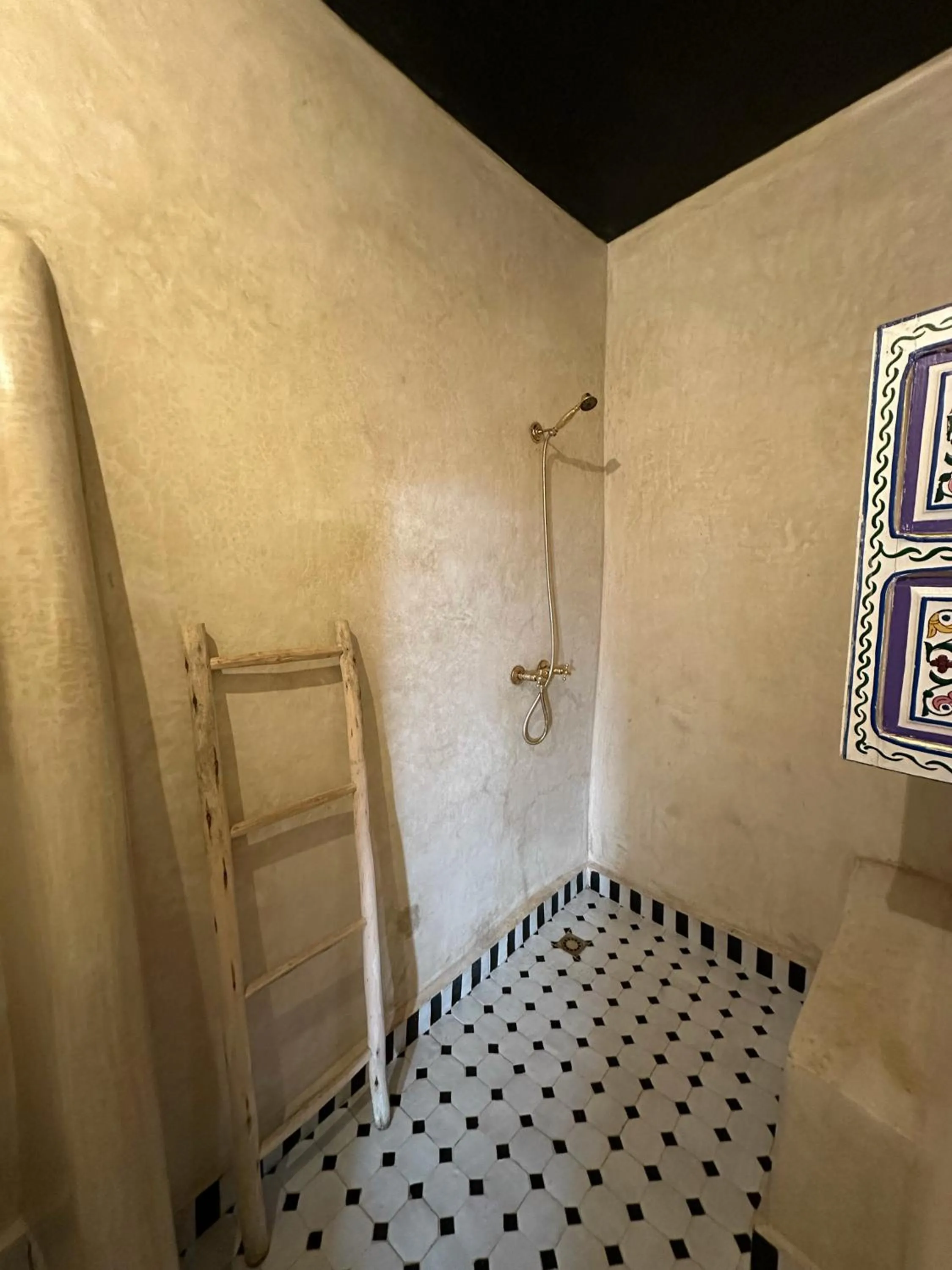Riad Hna Ben Saleh - Traditional Guest House near Jemaa el-Fnaa Square