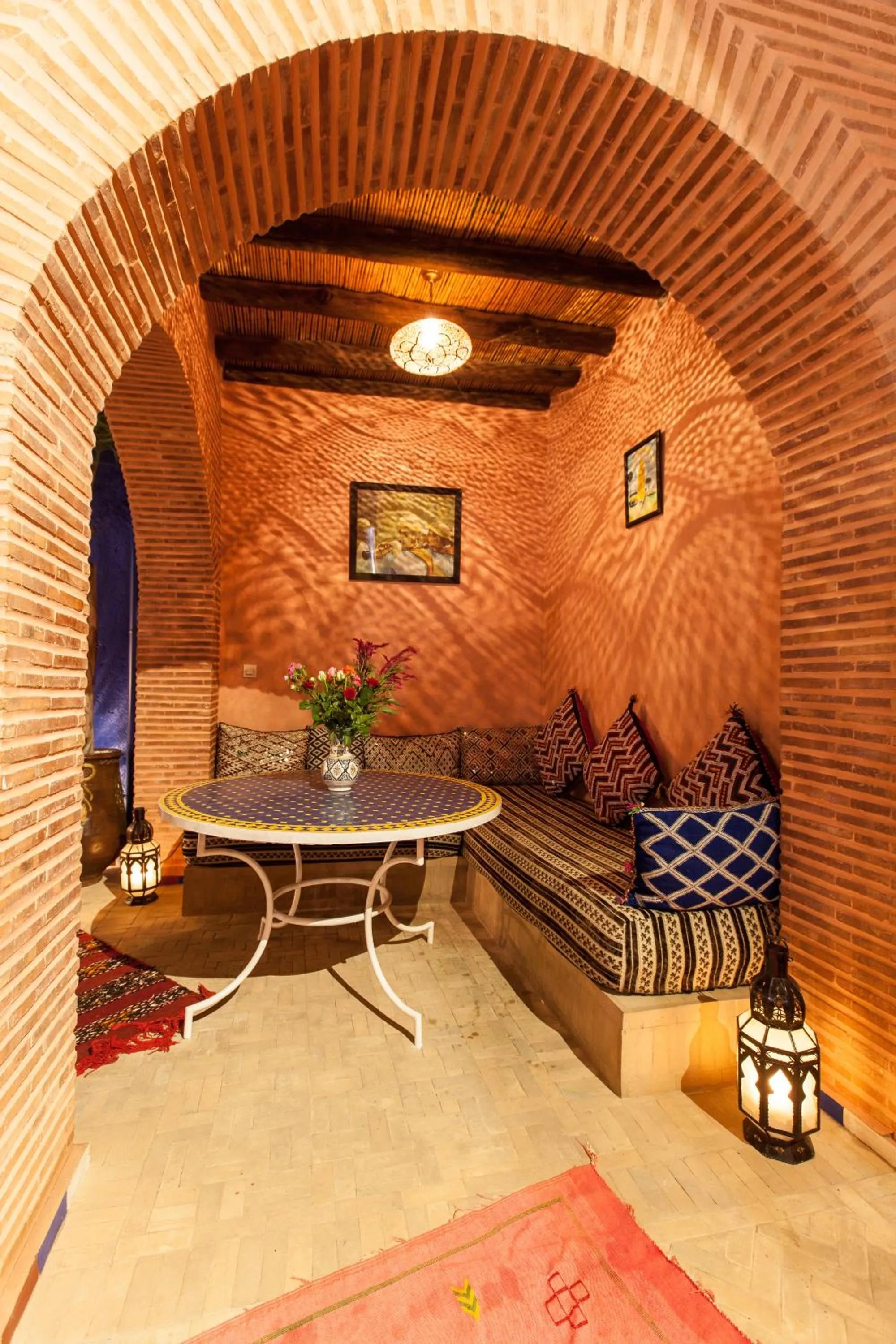 Riad Hna Ben Saleh - Traditional Guest House near Jemaa el-Fnaa Square