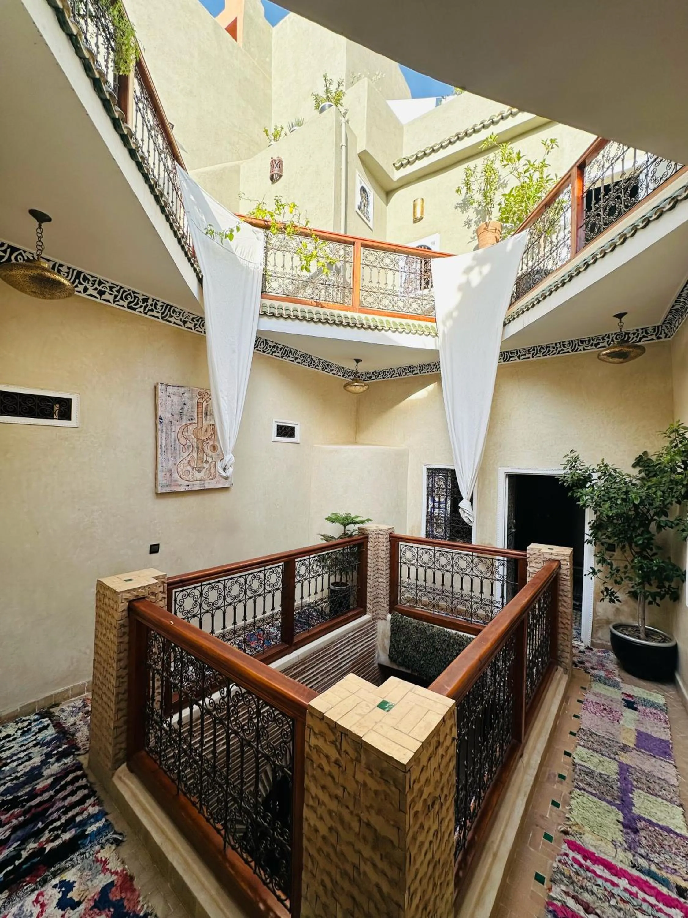 Riad Hna Ben Saleh - Traditional Guest House near Jemaa el-Fnaa Square