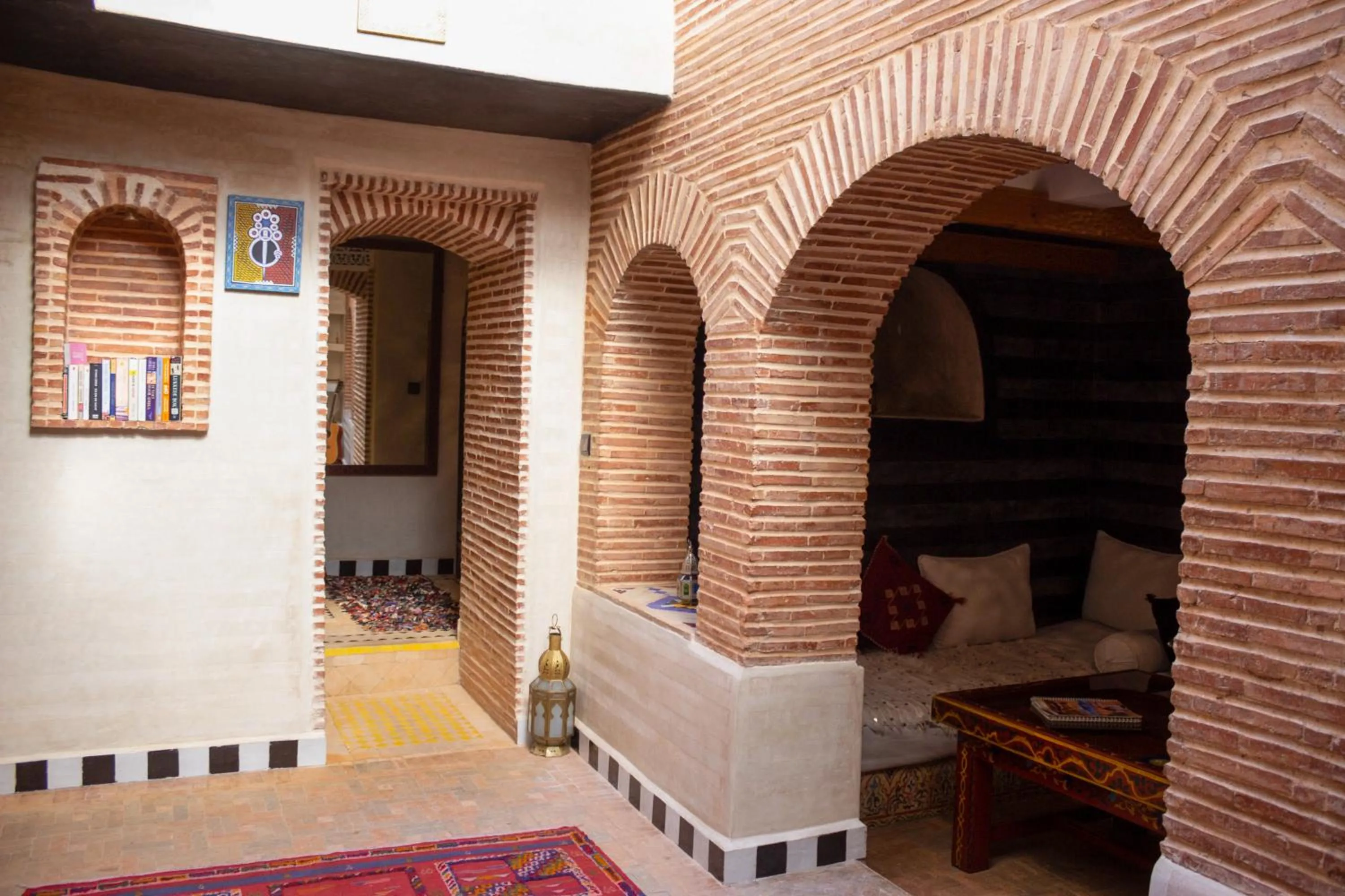 Riad Hna Ben Saleh - Traditional Guest House near Jemaa el-Fnaa Square