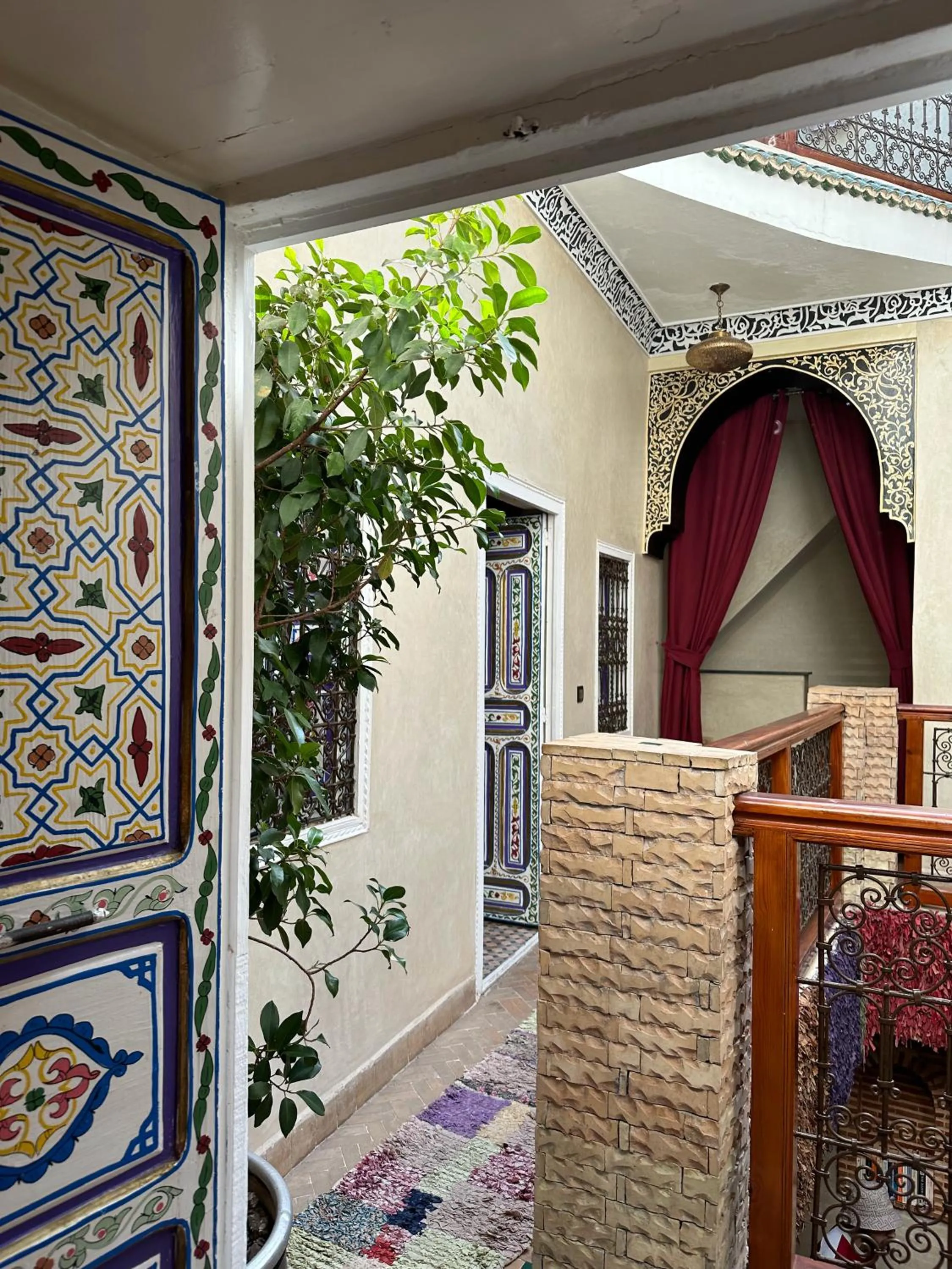 Riad Hna Ben Saleh - Traditional Guest House near Jemaa el-Fnaa Square