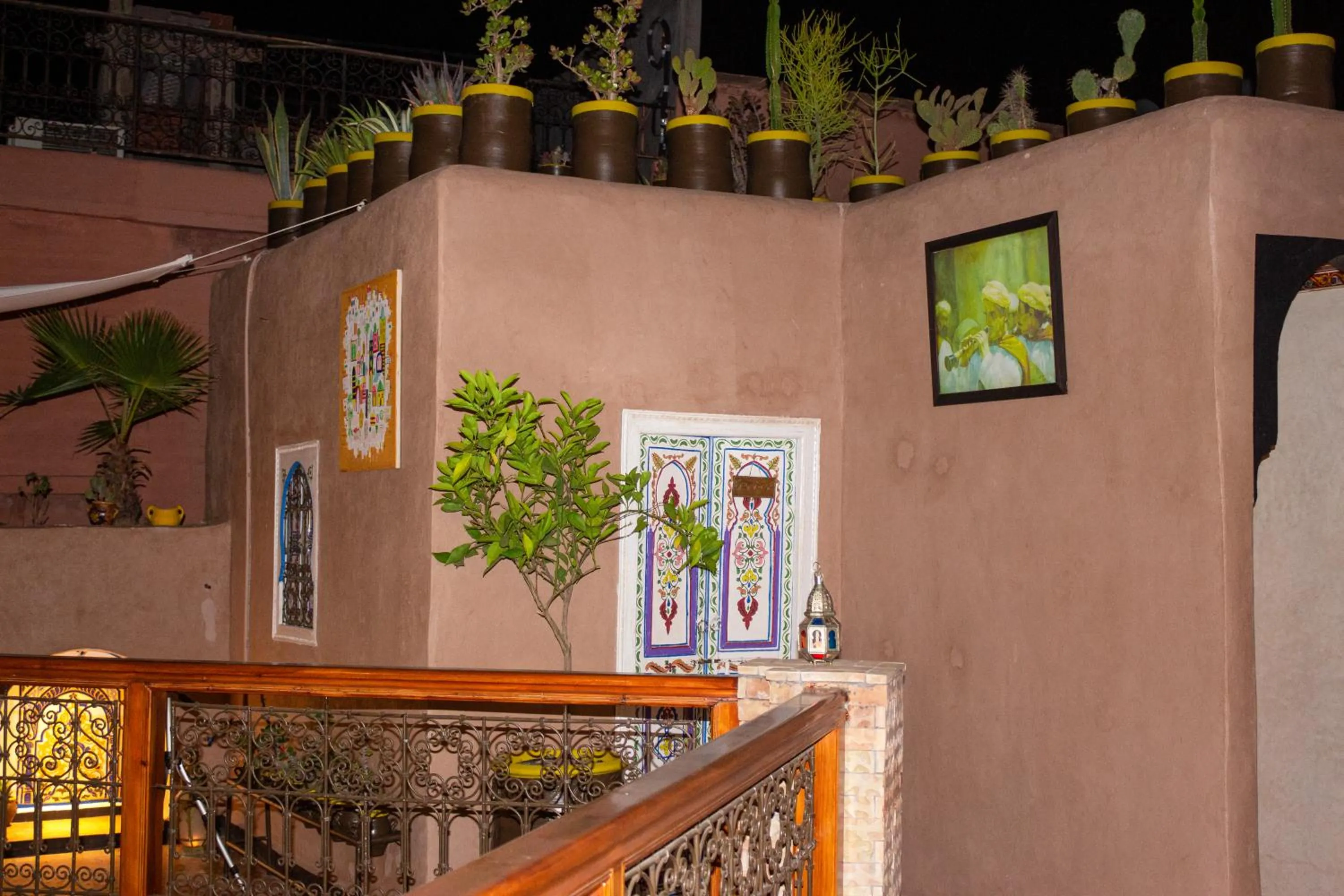 Riad Hna Ben Saleh - Traditional Guest House near Jemaa el-Fnaa Square