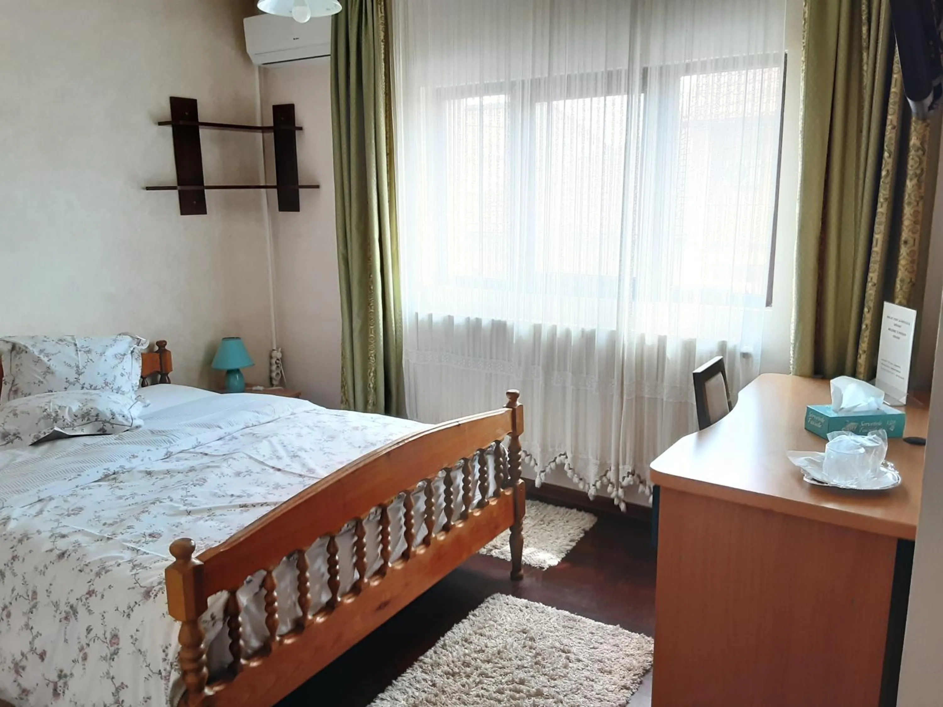 Photo of the whole room, Bed in Pensiunea Giovani