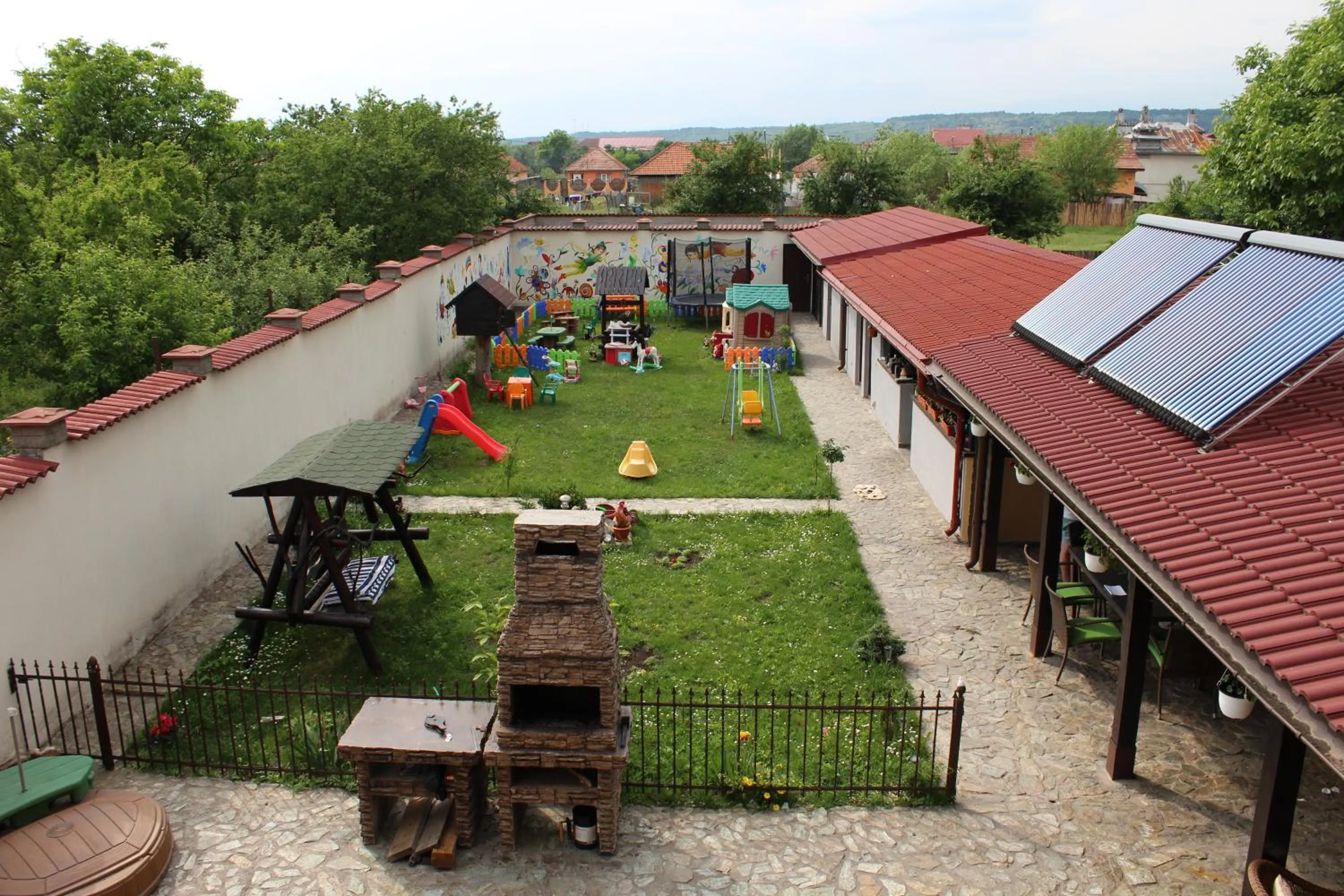 BBQ facilities in Pensiunea Giovani