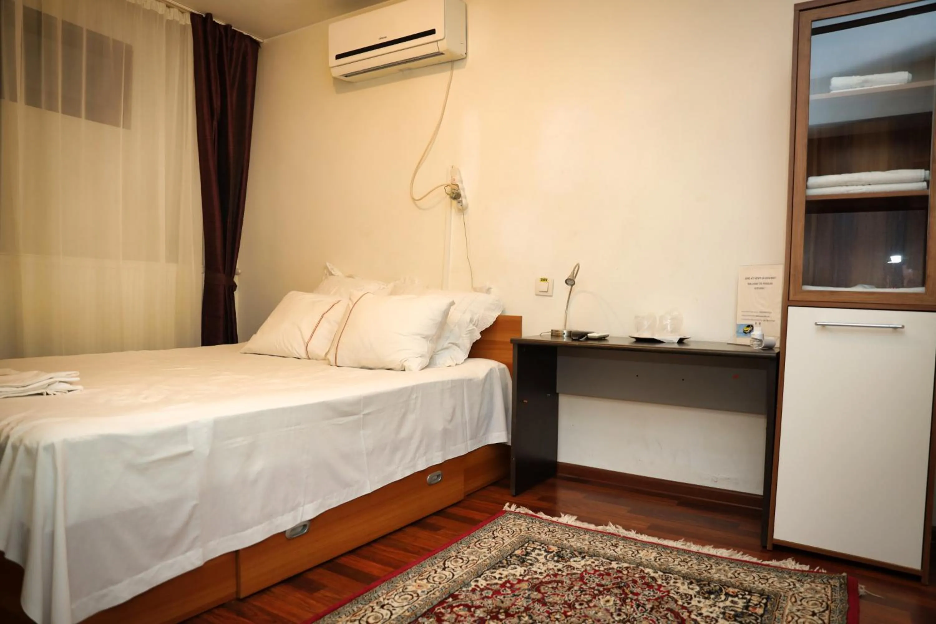 Bed in Pensiunea Giovani