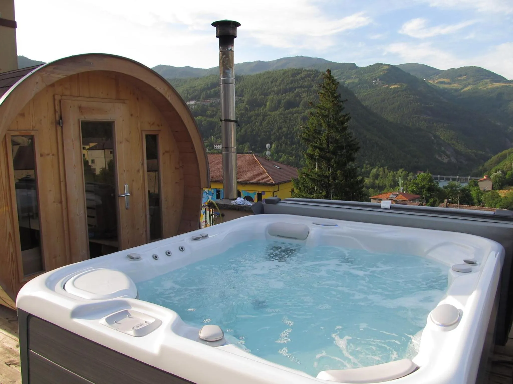 Hot Tub in Hotel Cimone