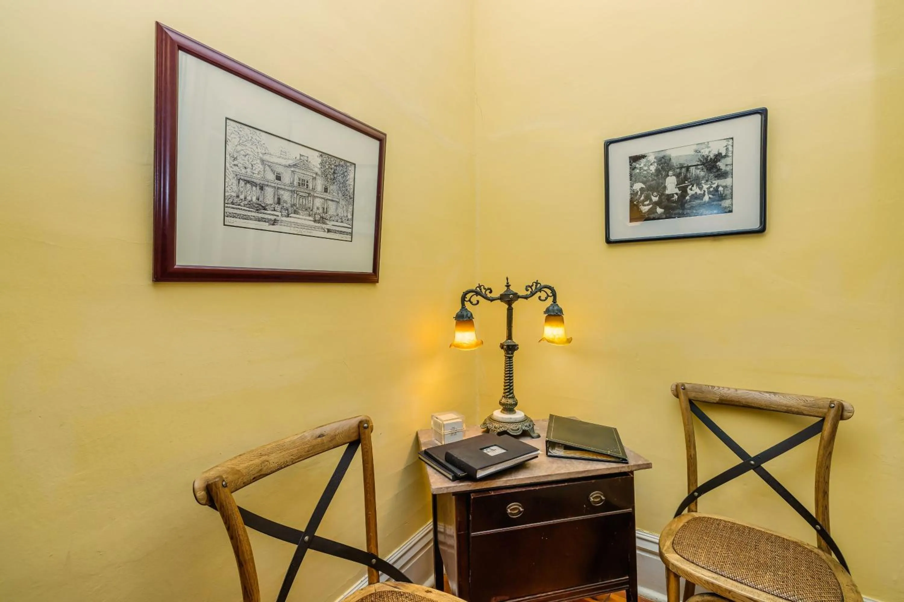 Veranda Historic Inn