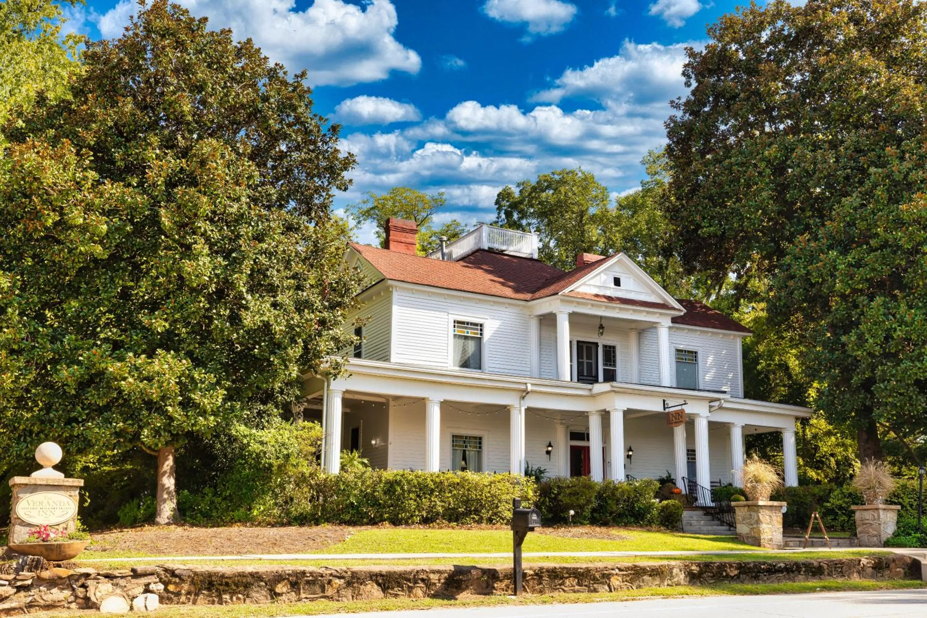 Veranda Historic Inn