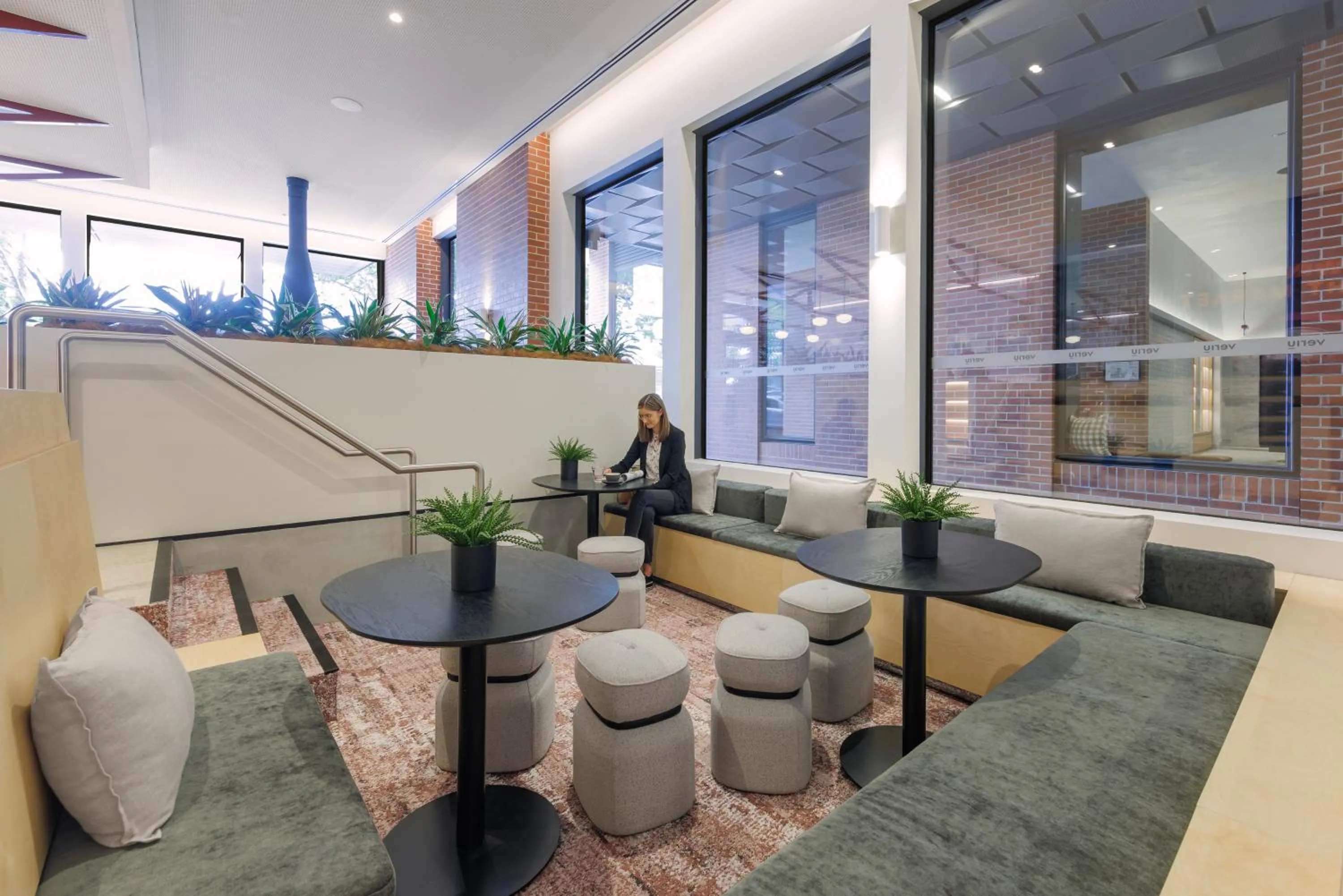 Communal lounge/ TV room in Veriu Queen Victoria Market