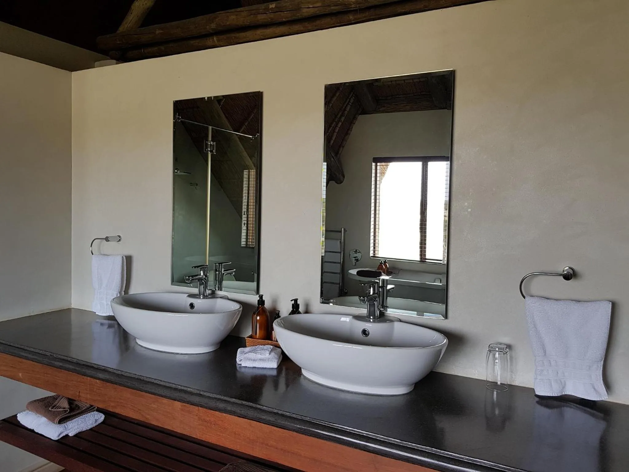 Bathroom in Tutwa Desert Lodge