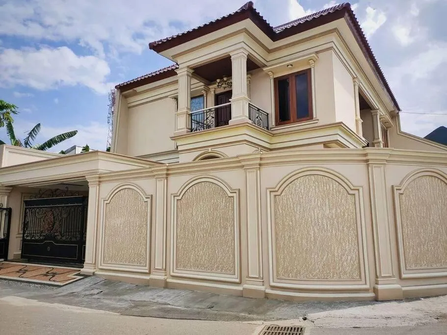 Villa Syariah Muvida dengan Kolam Renang di Tengah Kota