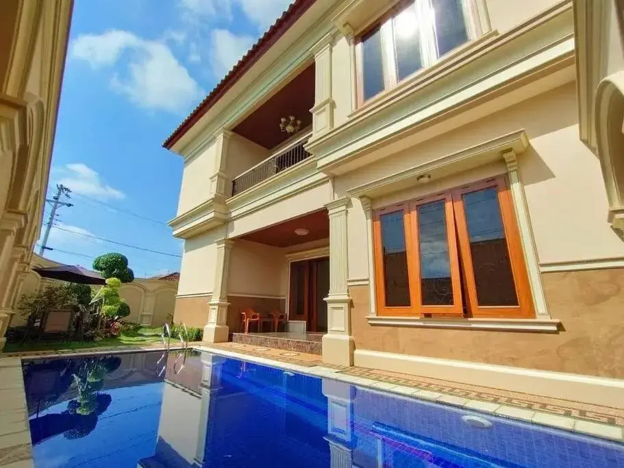 Villa Syariah Muvida dengan Kolam Renang di Tengah Kota Villa Syariah Muvida dengan Kolam Renang di Tengah Kota