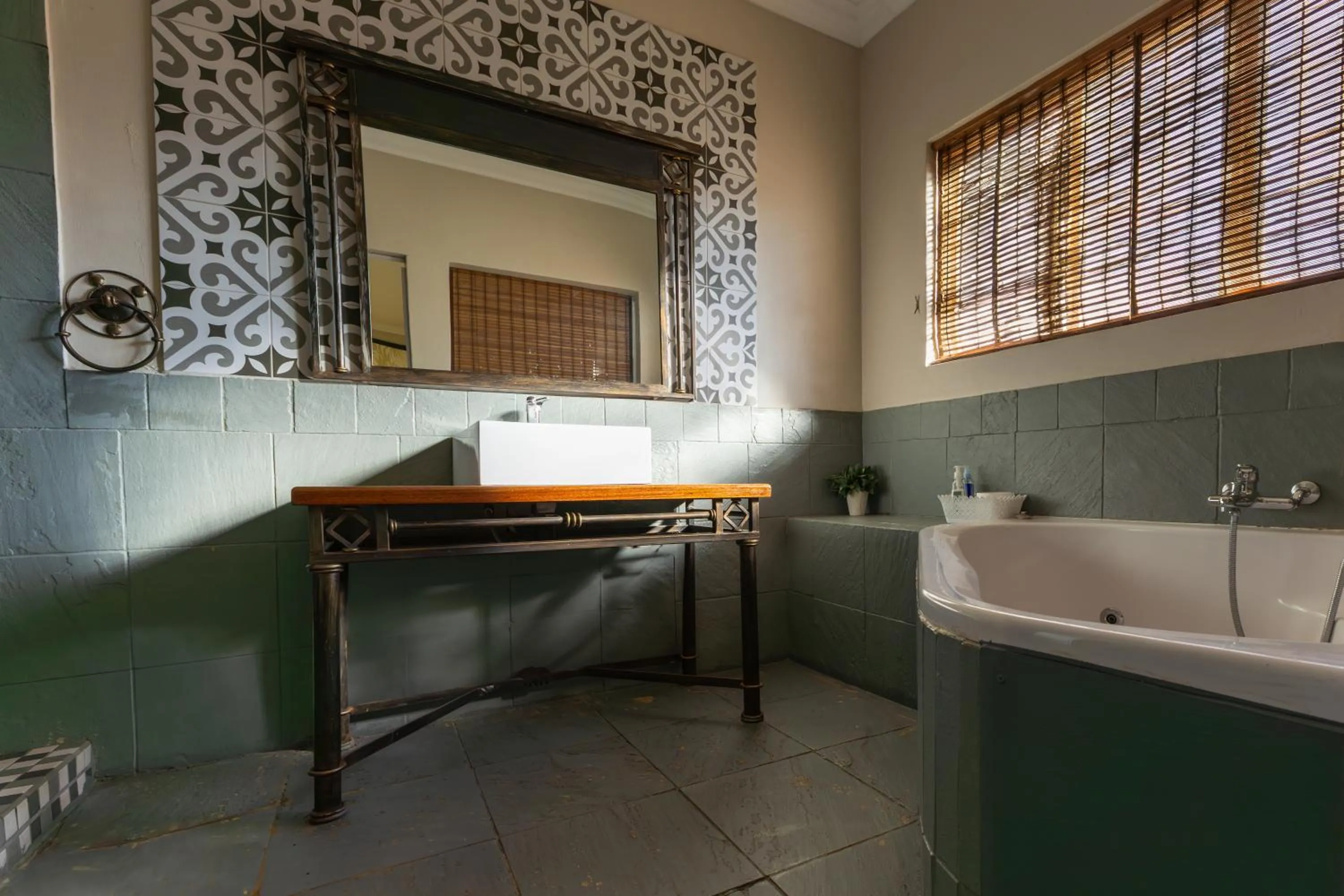 Shower in Solo Gracia Guesthouse