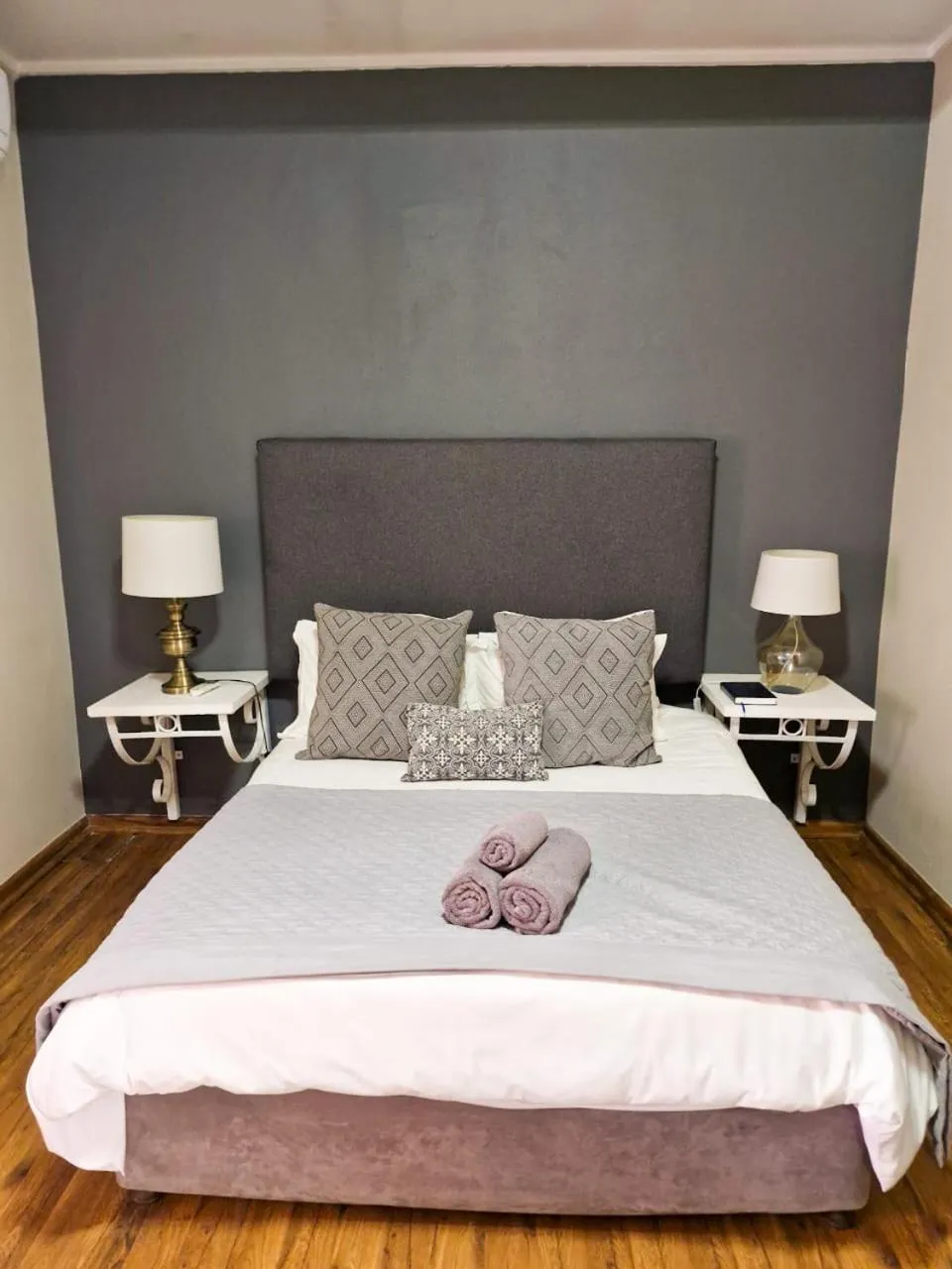 Bedroom, Bed in Solo Gracia Guesthouse