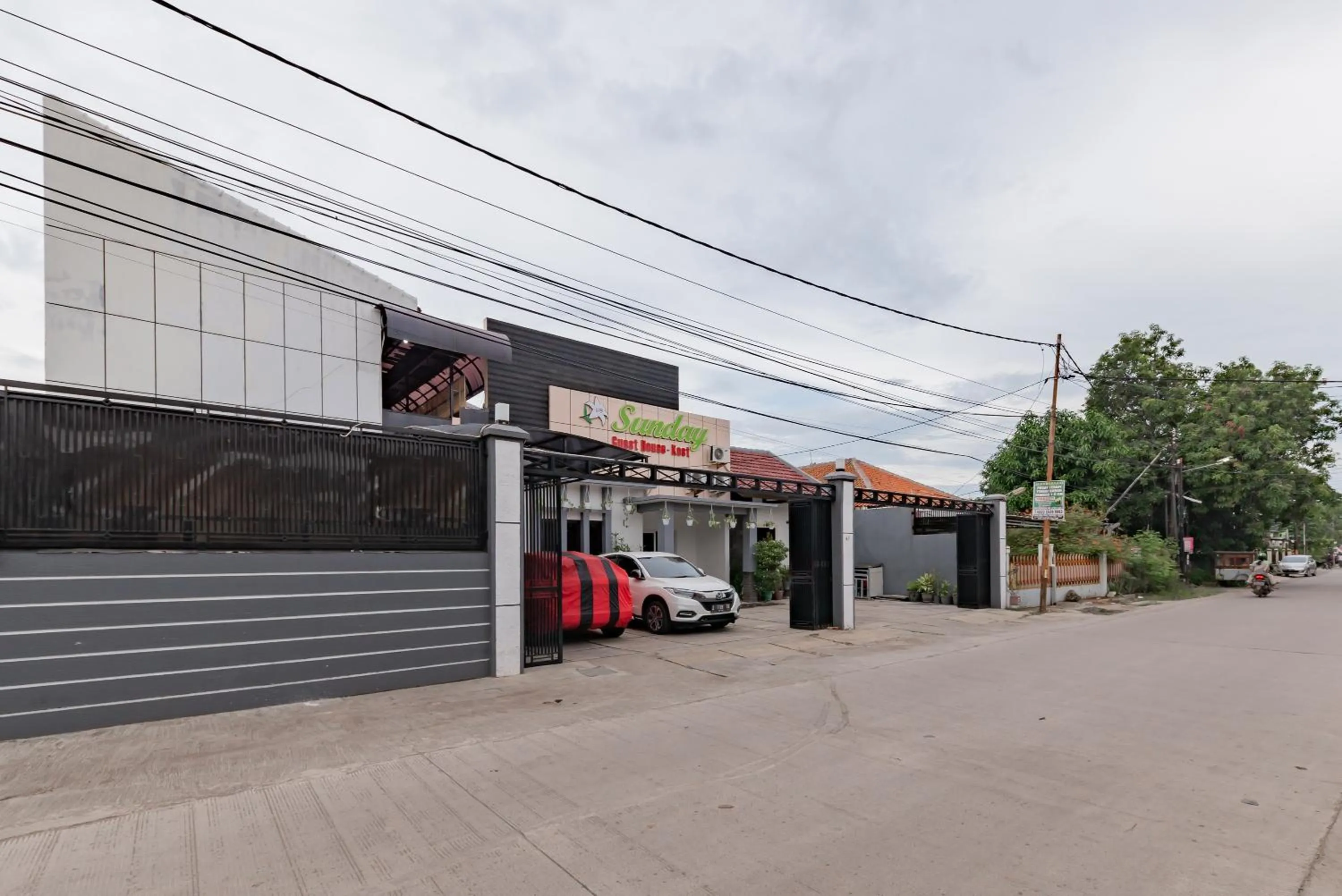 Property building in Urbanview Hotel Sunday Cirebon by RedDoorz