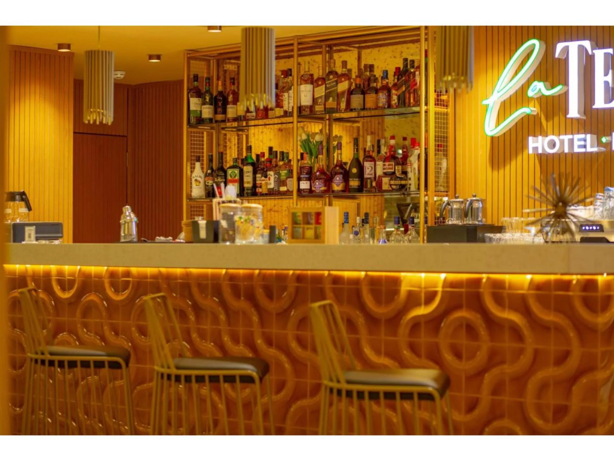 Lounge or bar in La Terrazza Hotel