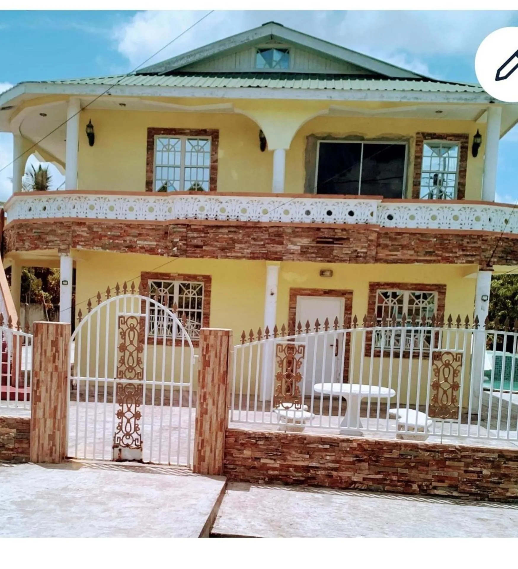 2 Bed Apartment - Sleeps 4 - Parking - Wifi