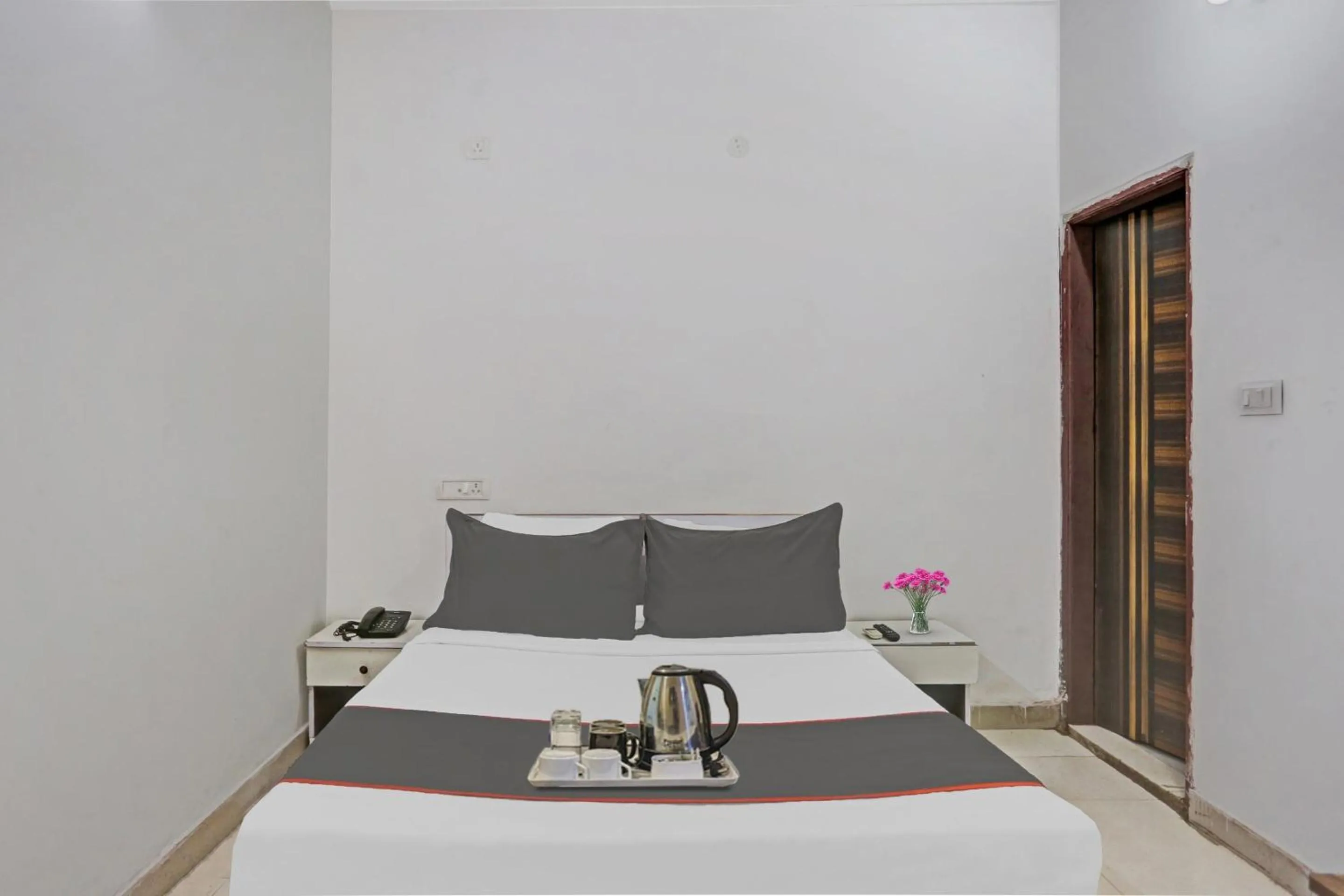 Bedroom, Bed in Hotel O Imperial Residency