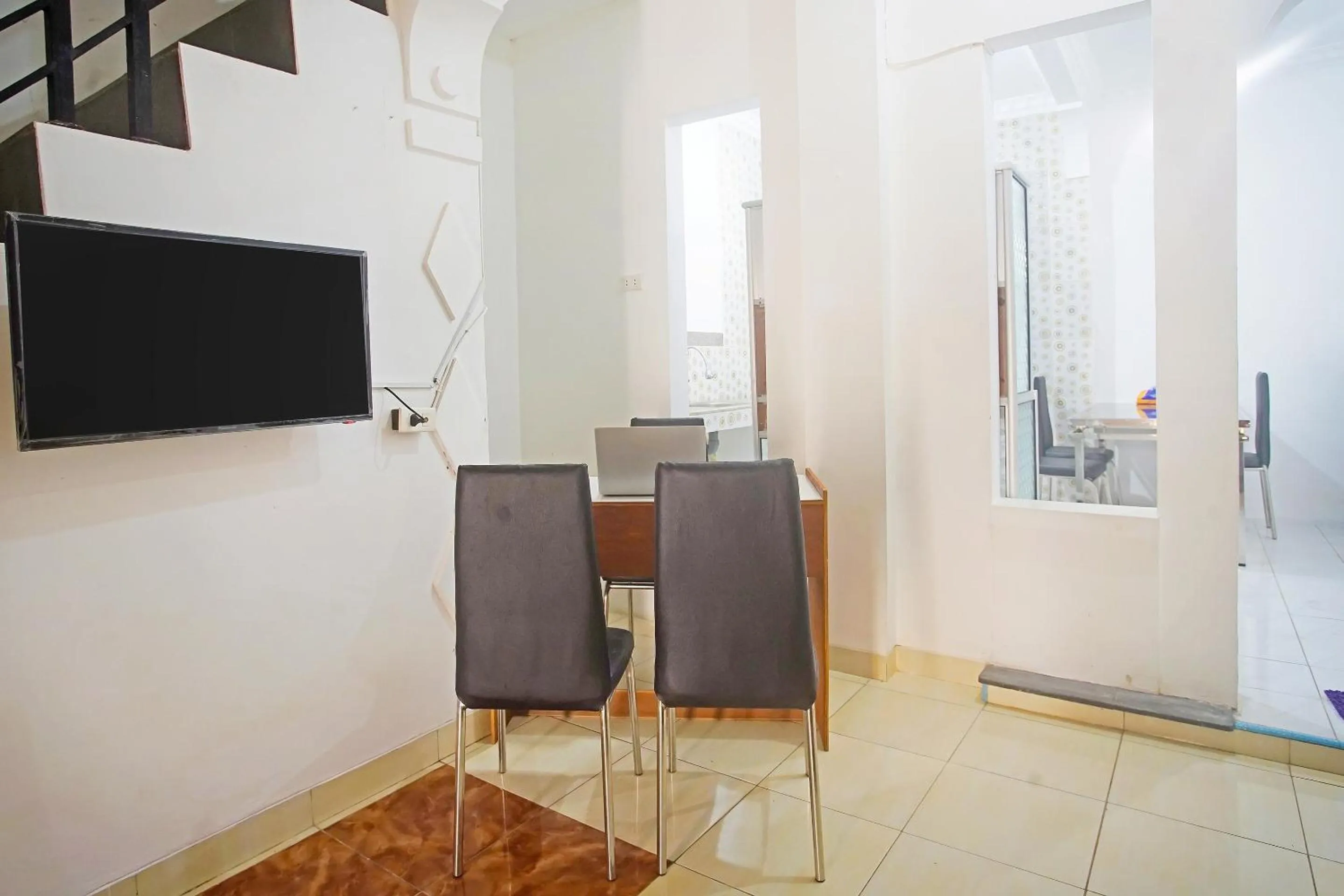 Lobby or reception in OYO 91460 Guest House Kencana Syariah