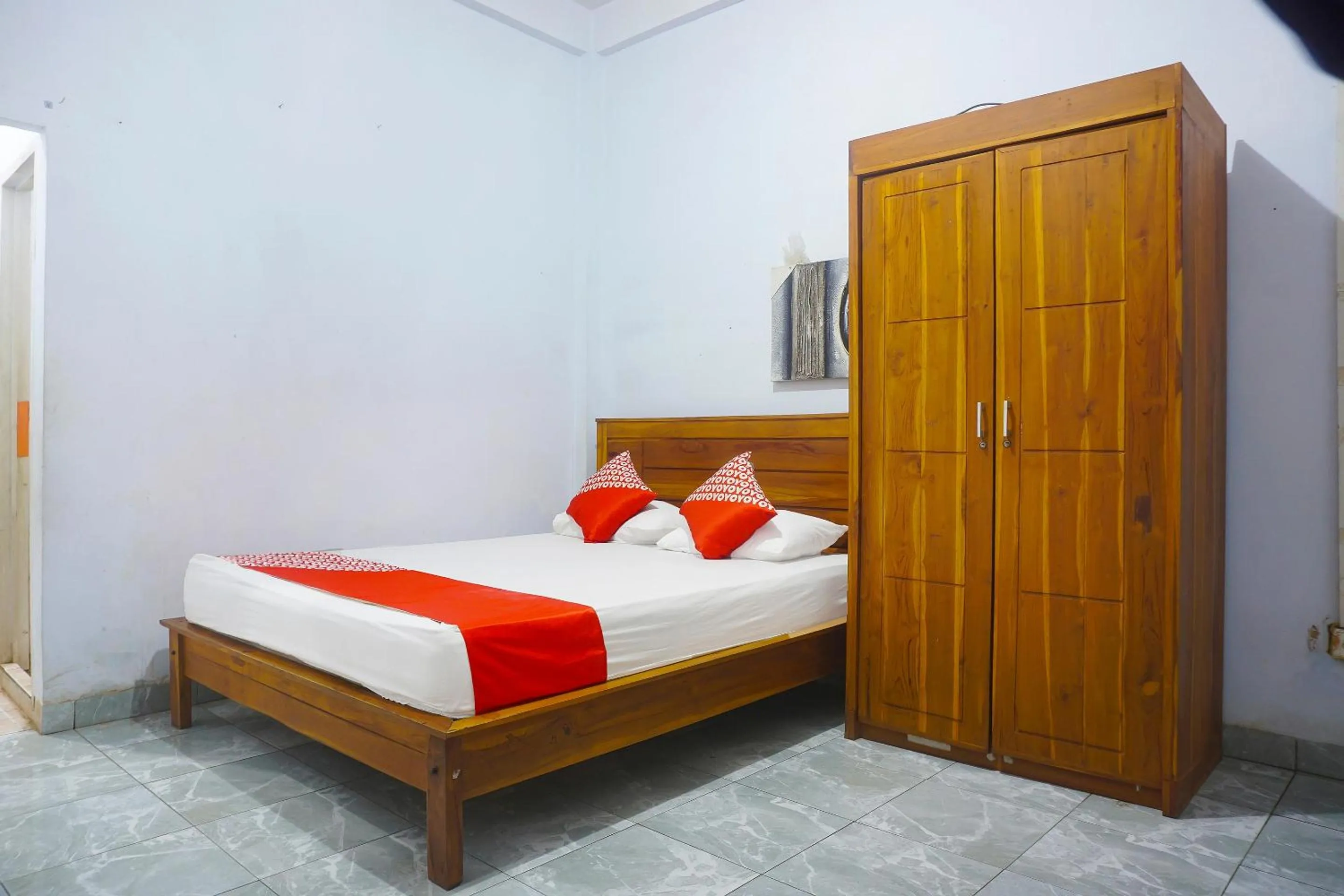 Hotel O Anggrek Homes Makassar
