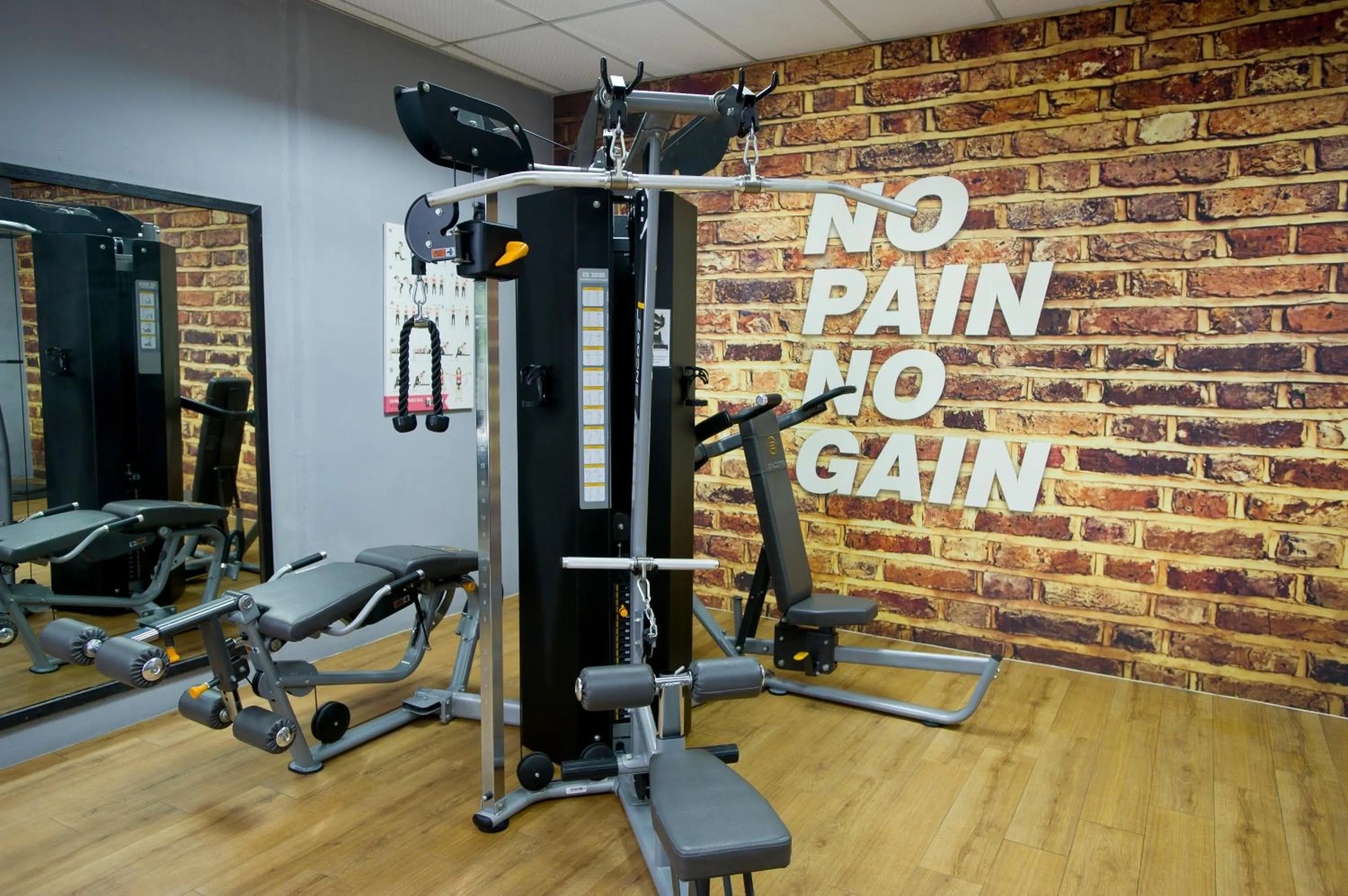 Fitness centre/facilities in SWISS AVENUE HOTEL