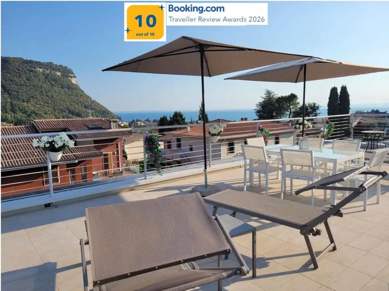 Garda view - Nuovo appartamento con solarium vista lago Garda view - Nuovo appartamento con solarium vista lago
