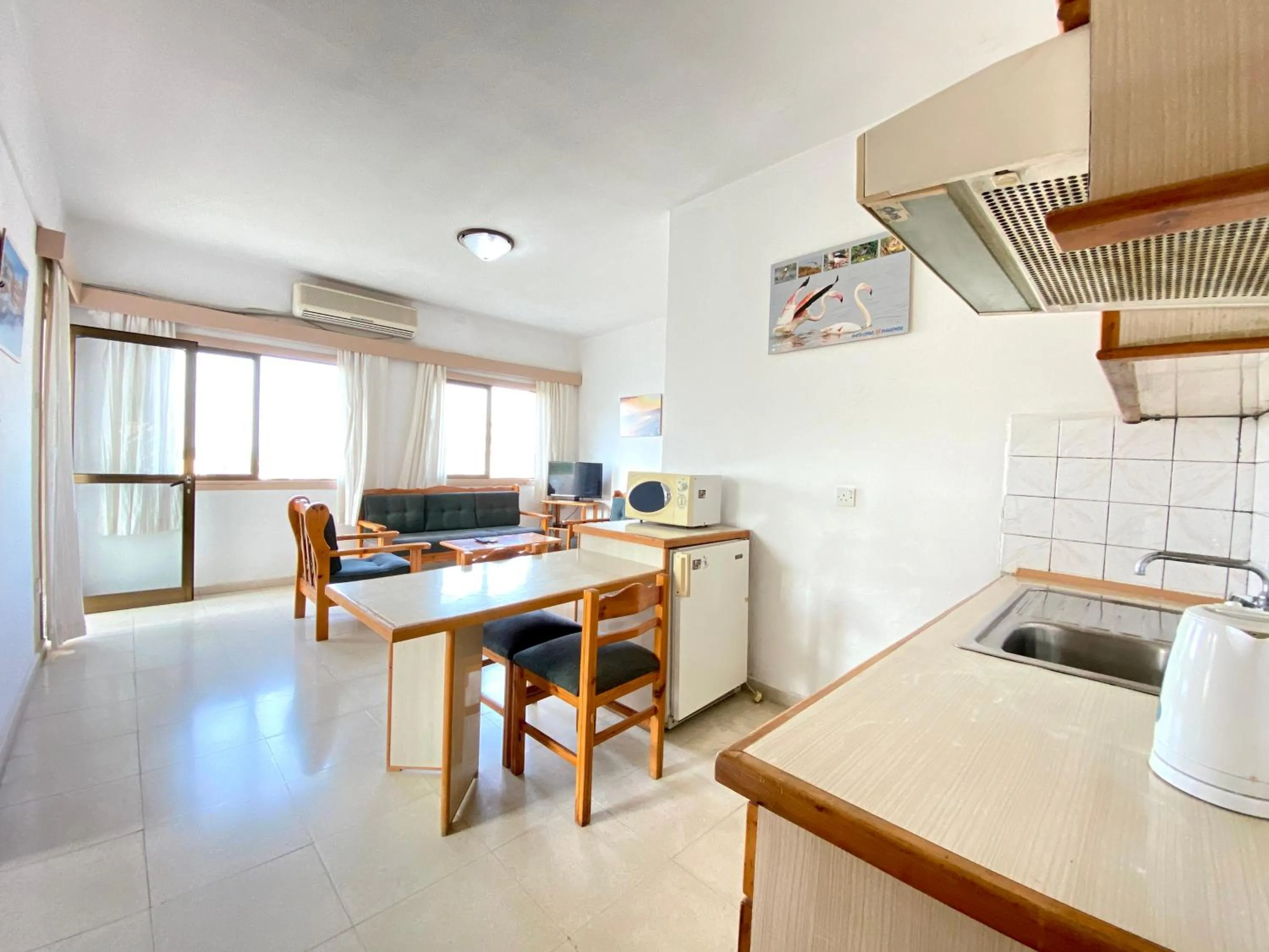 Kaan Hotel & Apartment