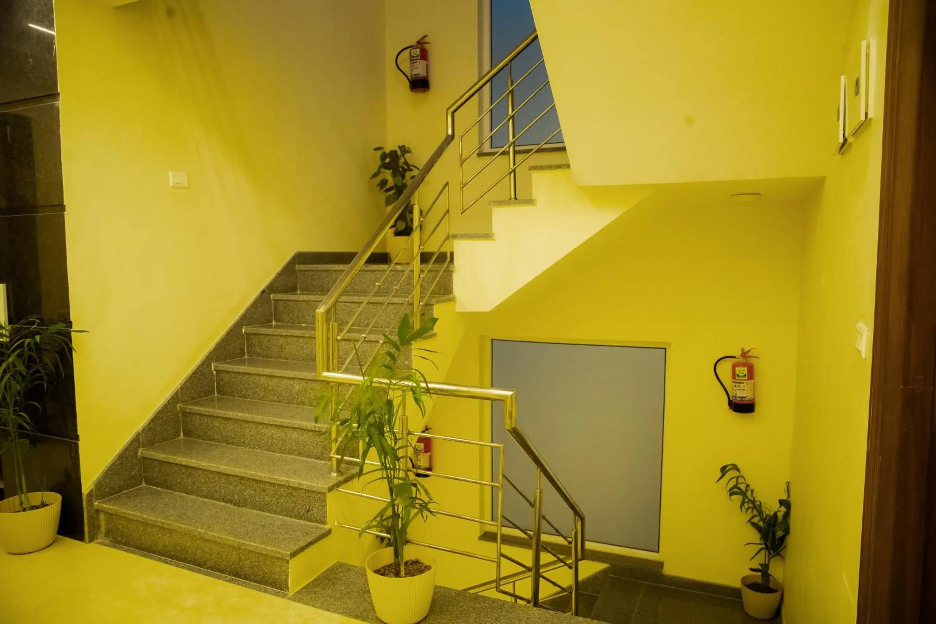 Property building in Lime Tree Luxury Studio - Service Apartment Near Artemis Hospital ,Gurgaon Property building in Lime Tree Luxury Studio - Service Apartment Near Artemis Hospital ,Gurgaon