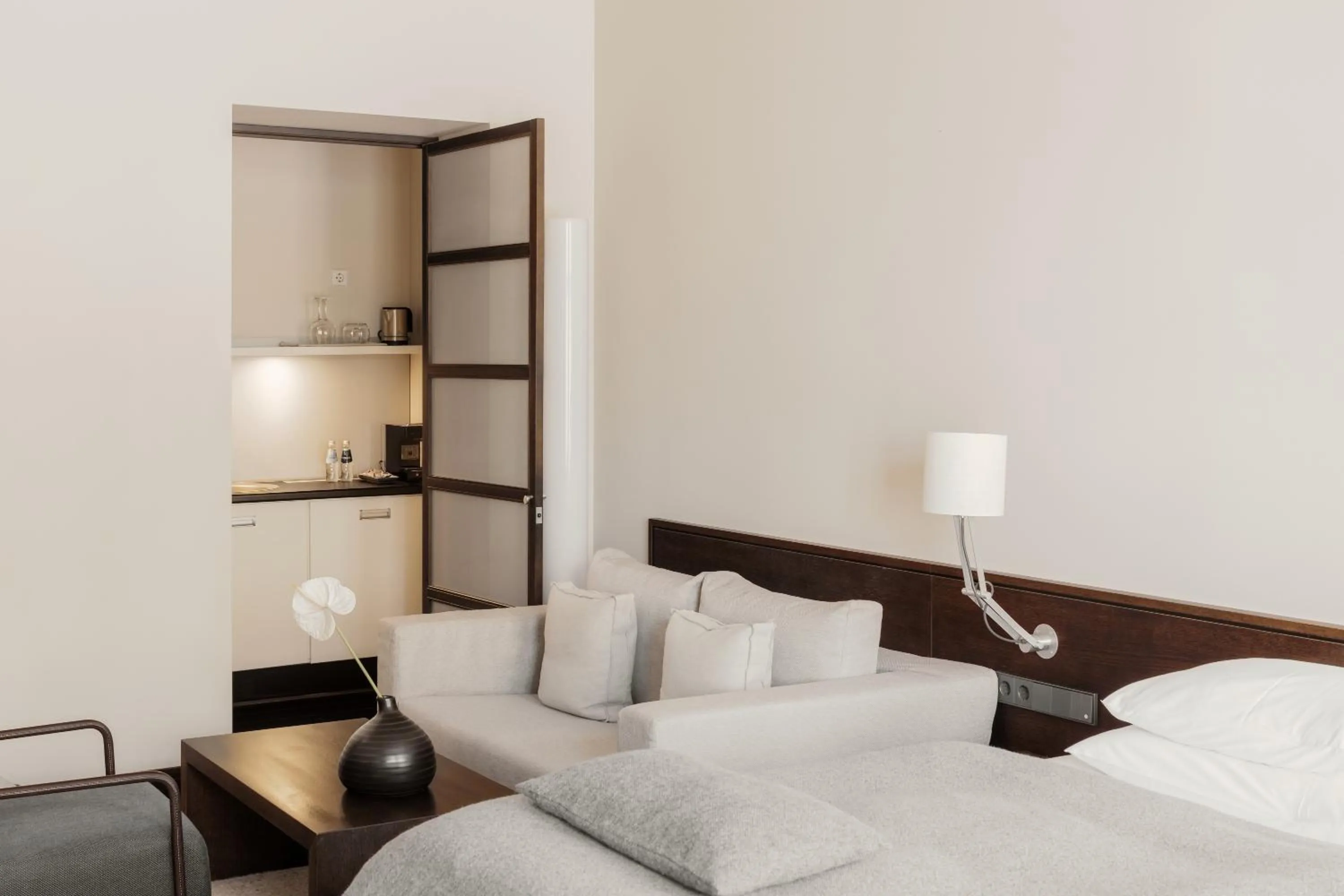 Photo of the whole room, Bed in Hotel Bergs Suites