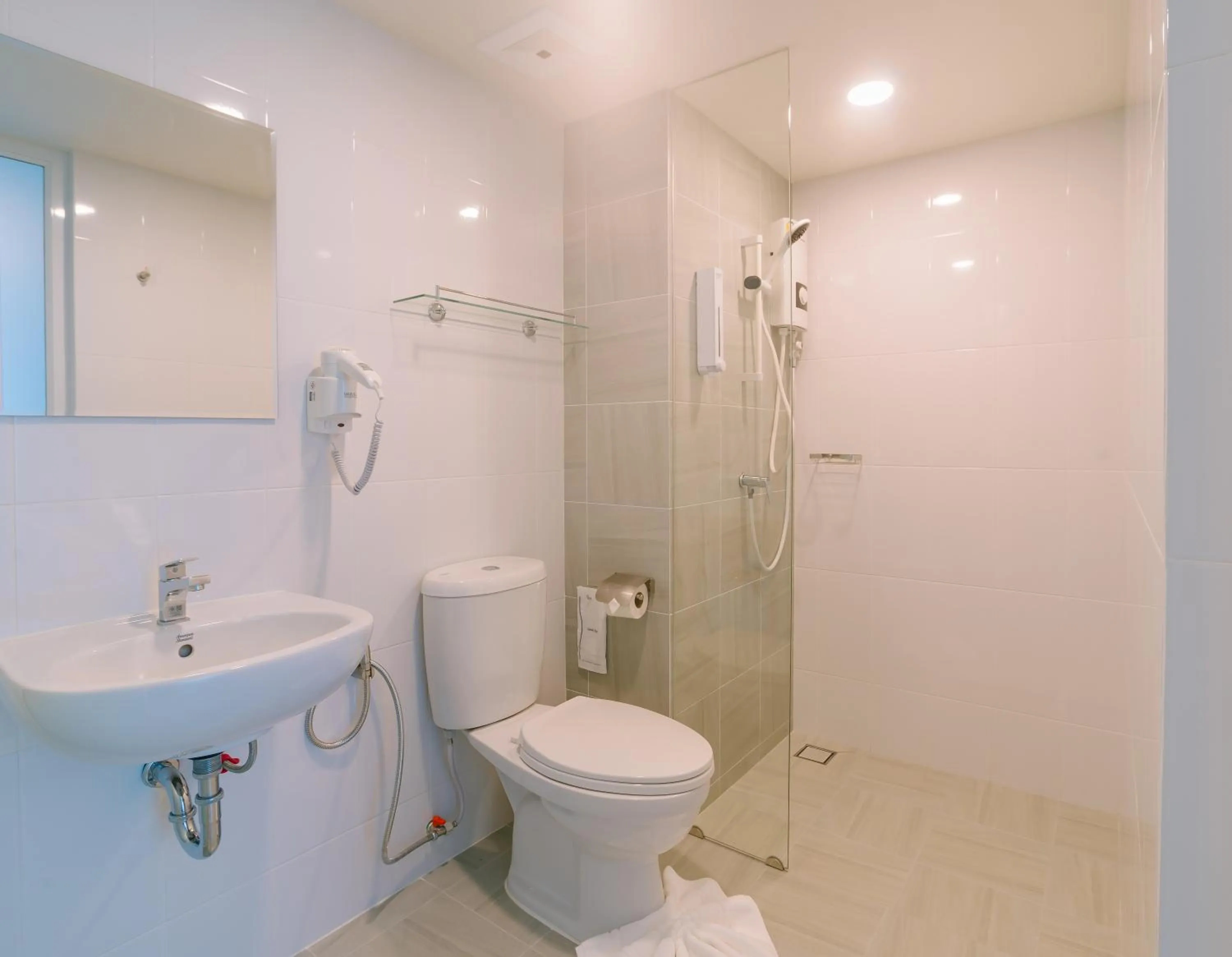 Toilet in วัน บัดเจท เชียงราย ซอยสวรรค์ One Budget Hotel Chiangrai Soi Sawan