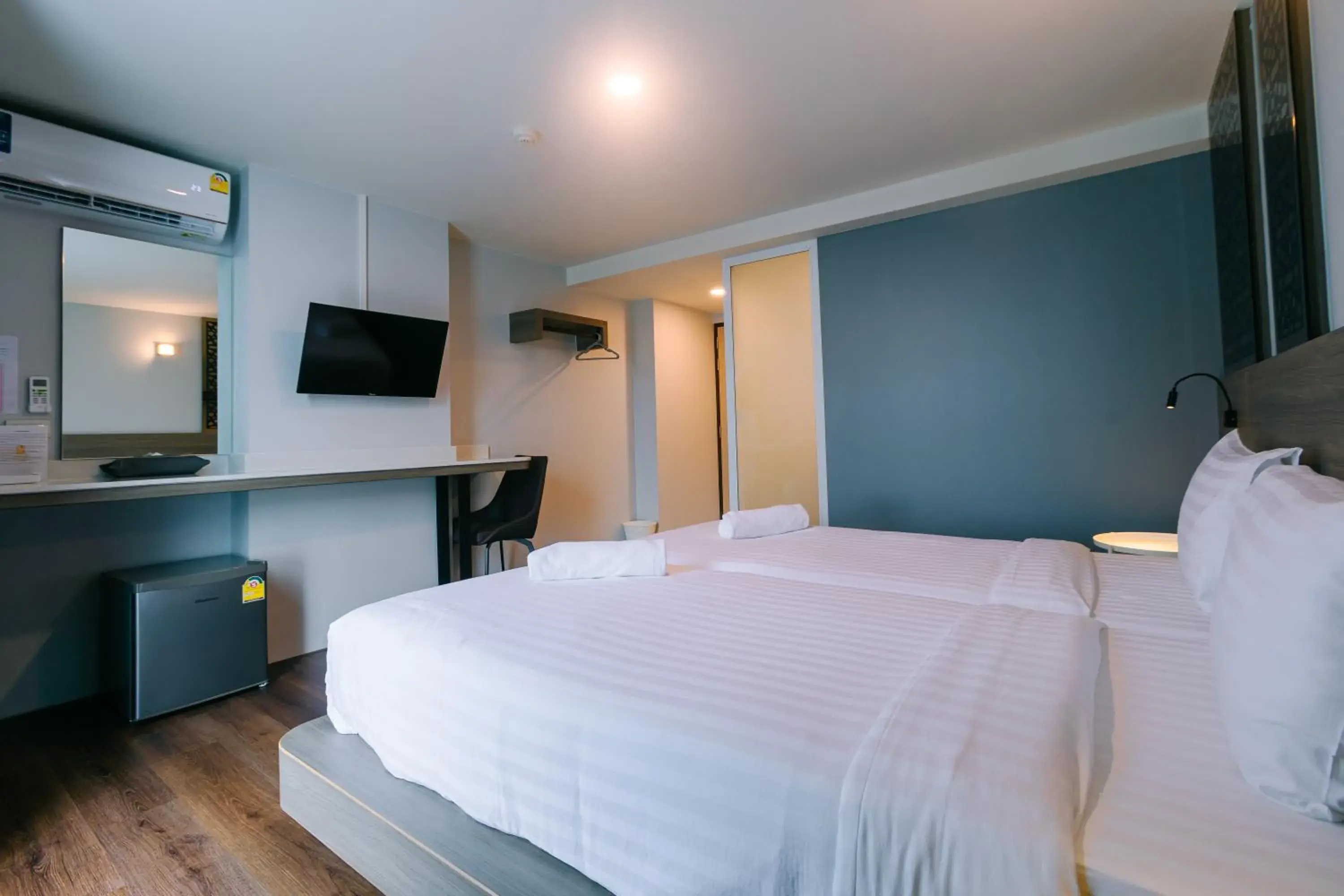 Photo of the whole room, Bed in วัน บัดเจท เชียงราย ซอยสวรรค์ One Budget Hotel Chiangrai Soi Sawan Photo of the whole room, Bed in วัน บัดเจท เชียงราย ซอยสวรรค์ One Budget Hotel Chiangrai Soi Sawan
